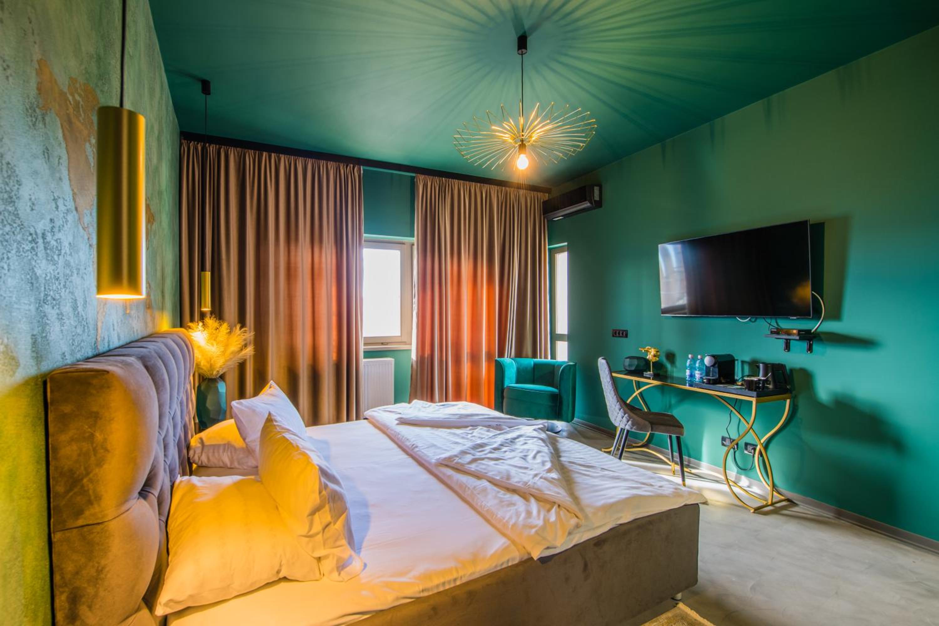 Double or Twin Room with Swimming Pool Access