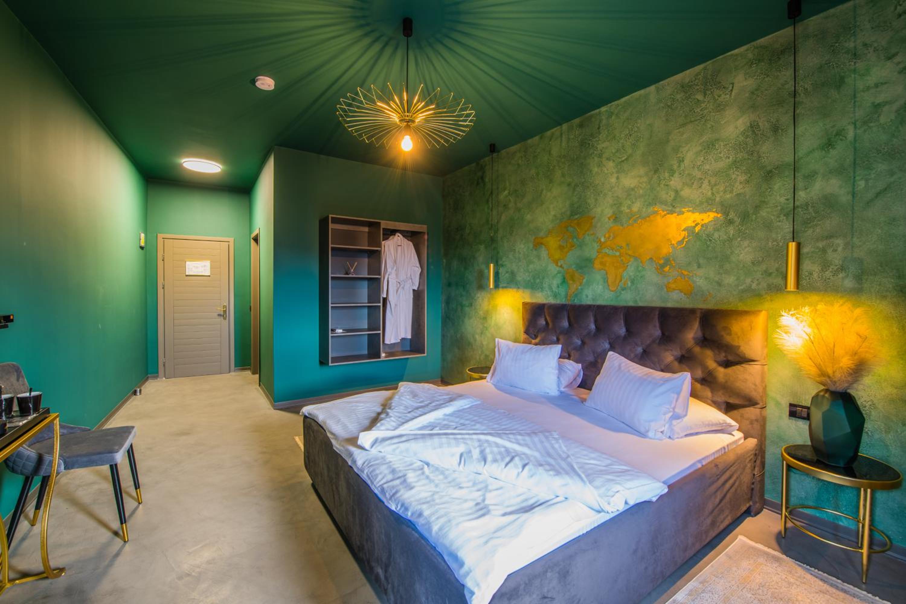Double or Twin Room with Swimming Pool Access photo 3