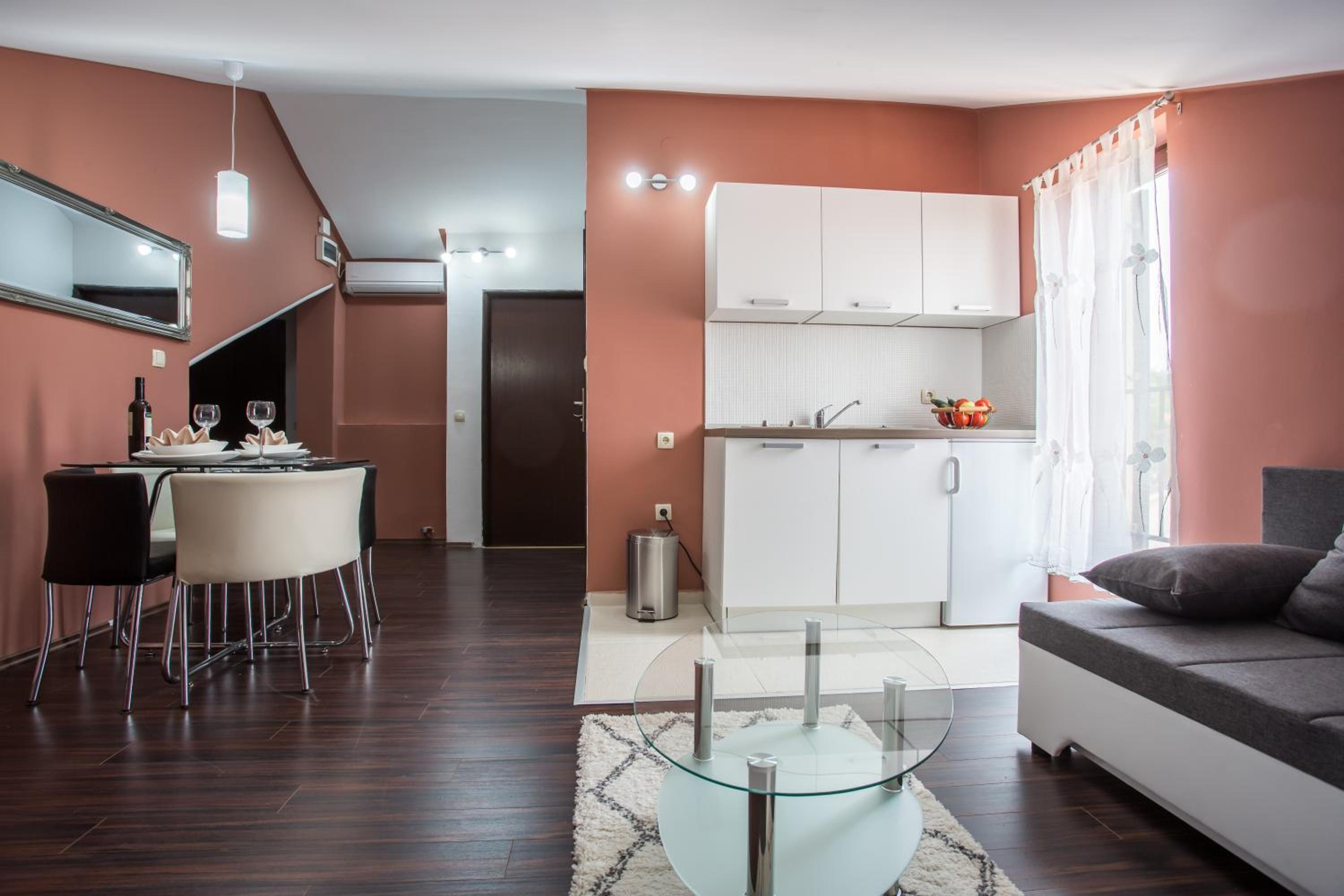 One Bedroom Apartment