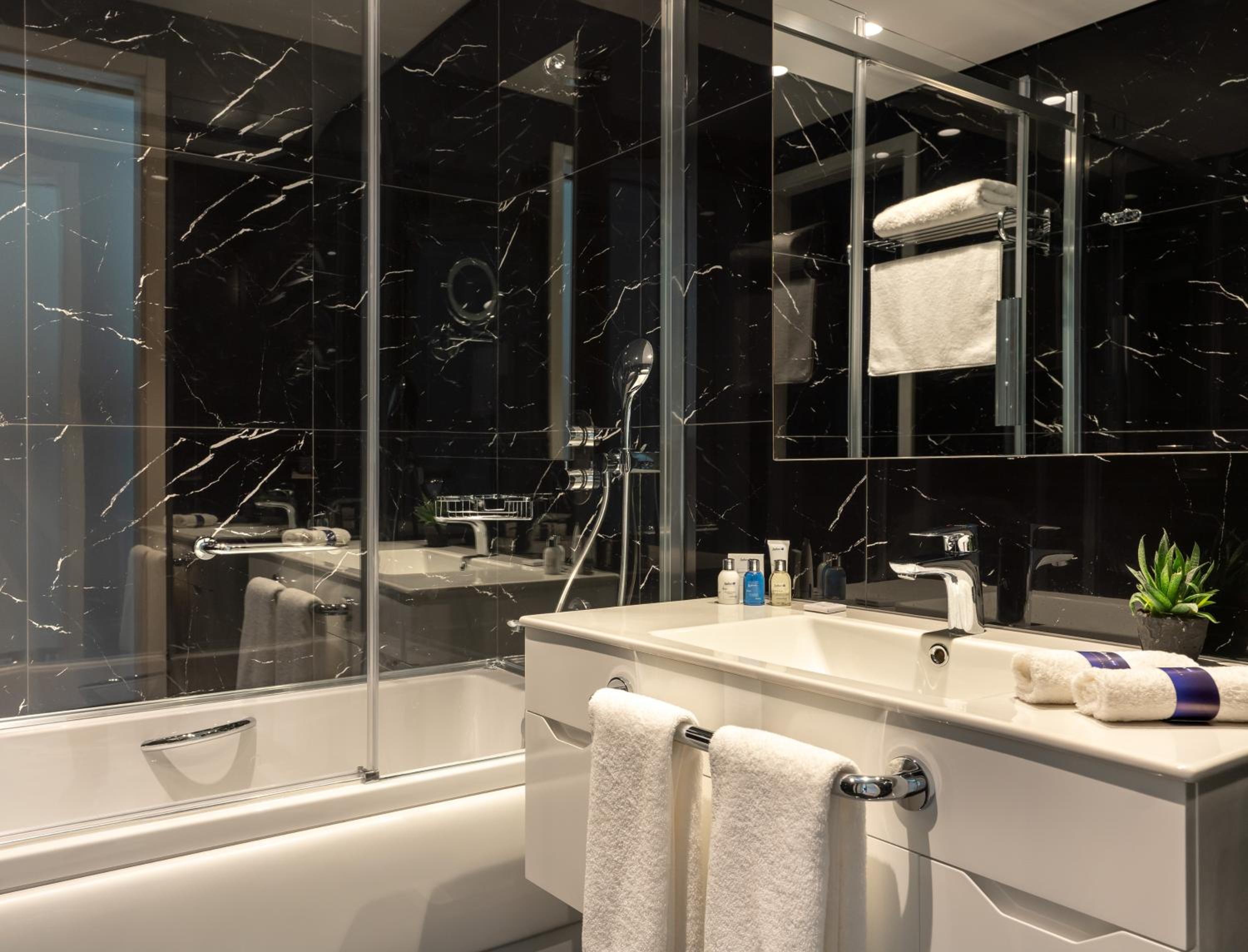 Junior Suite - Photo 2