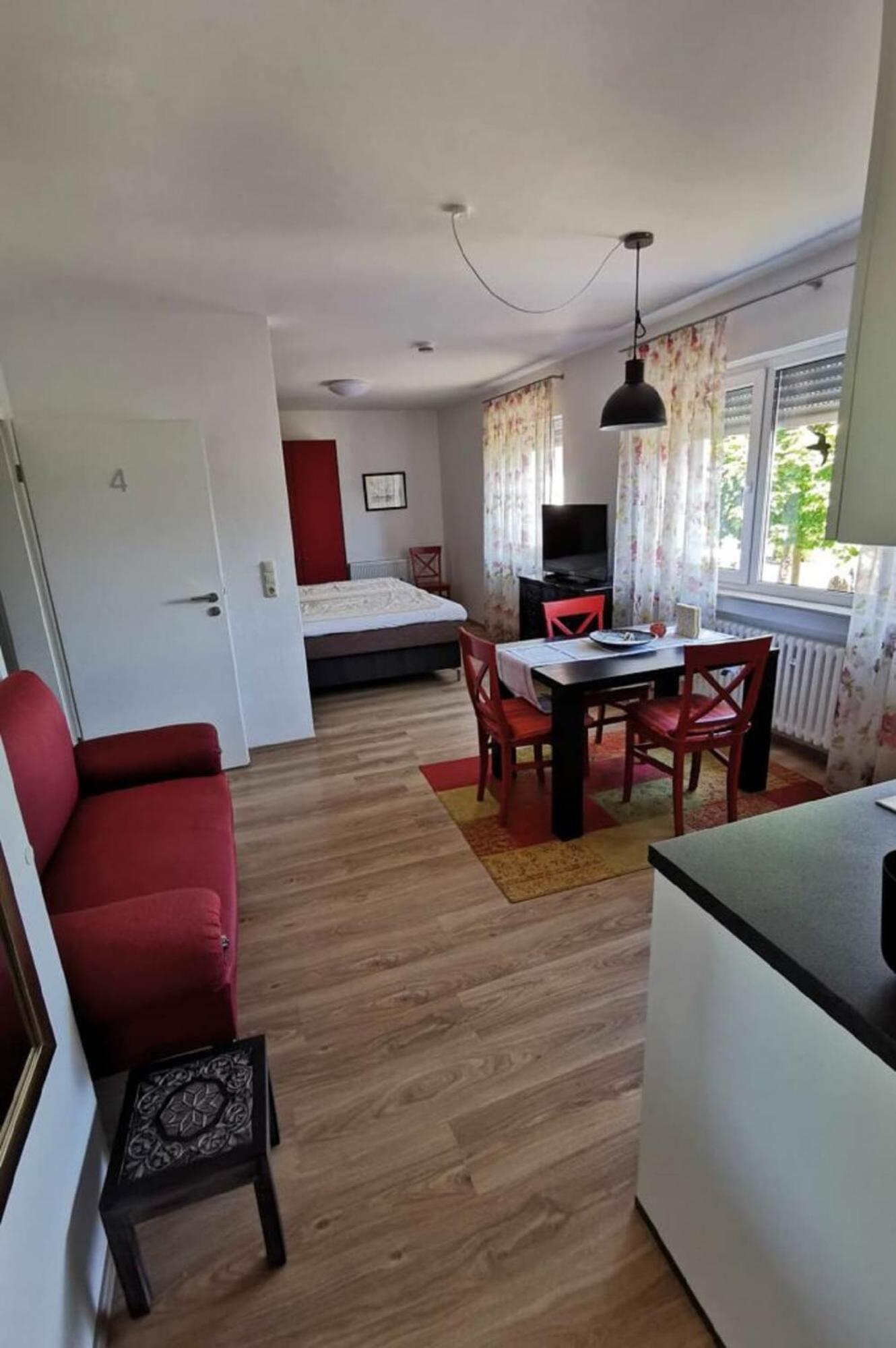 Apartment photo 2