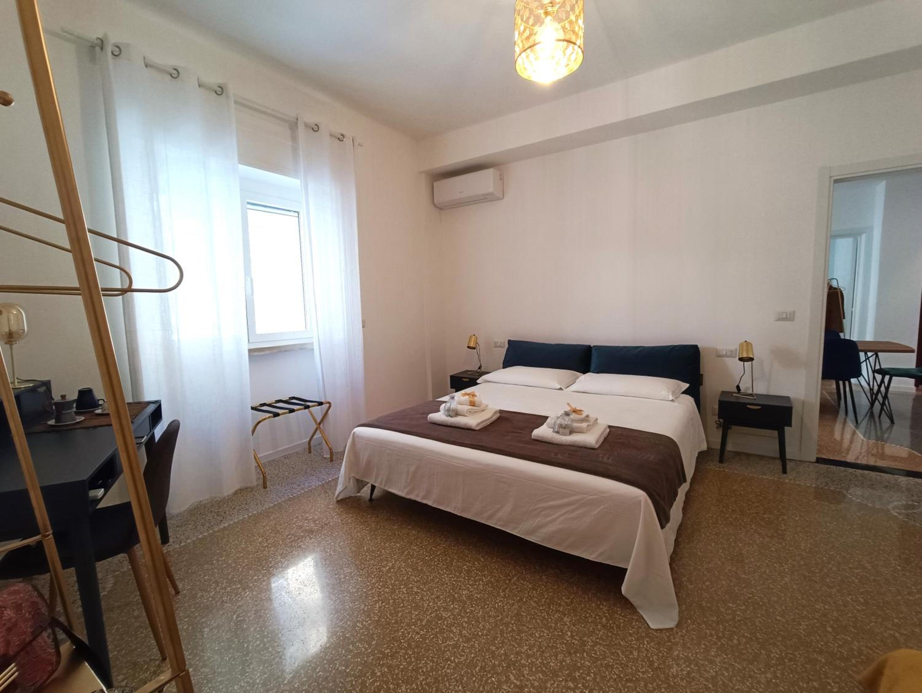 Triple Room with Shared Bathroom