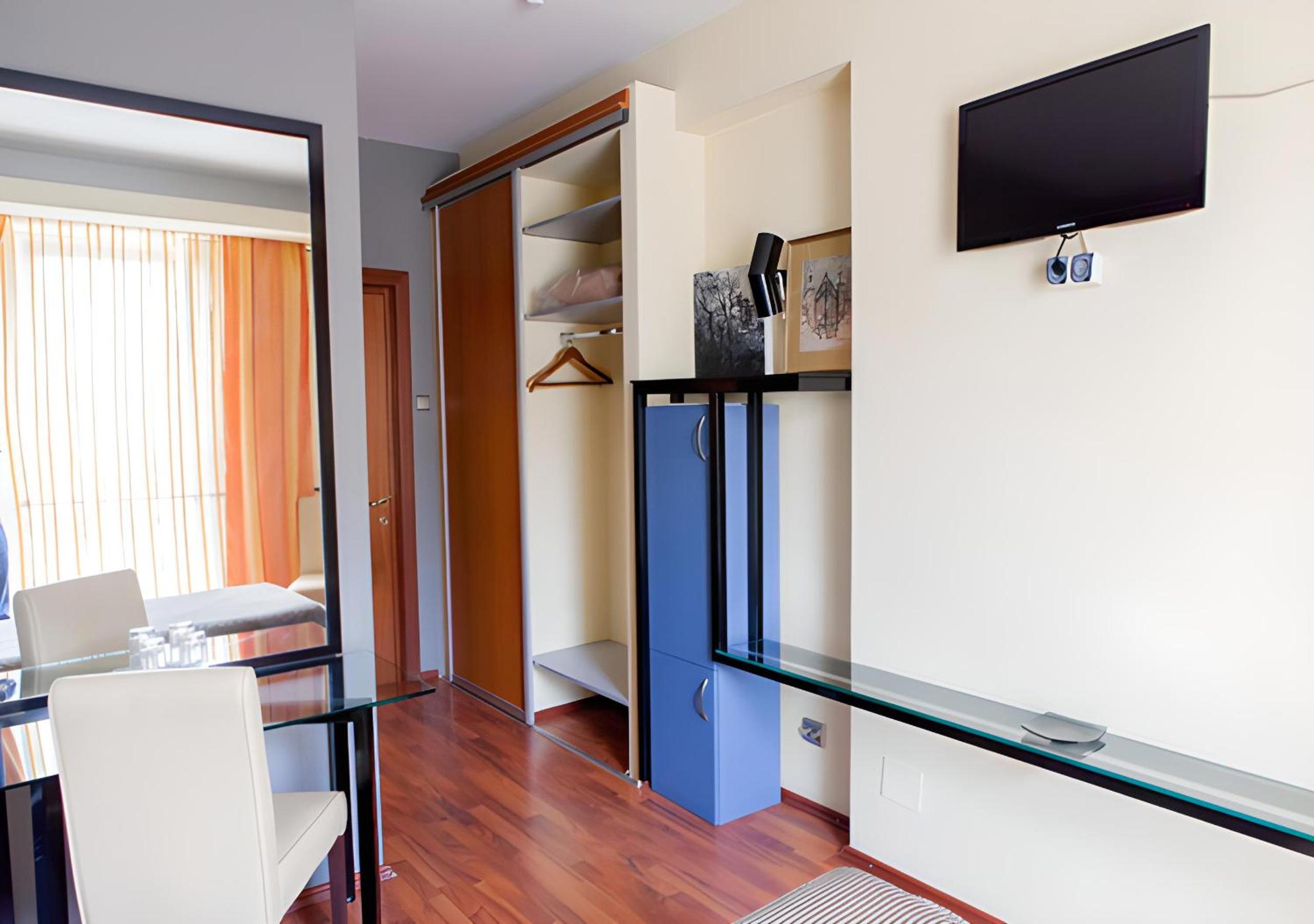 Double Or Twin Room photo 2