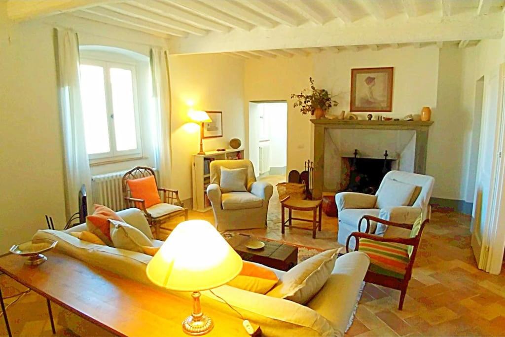 Apartment with Terrace photo 3