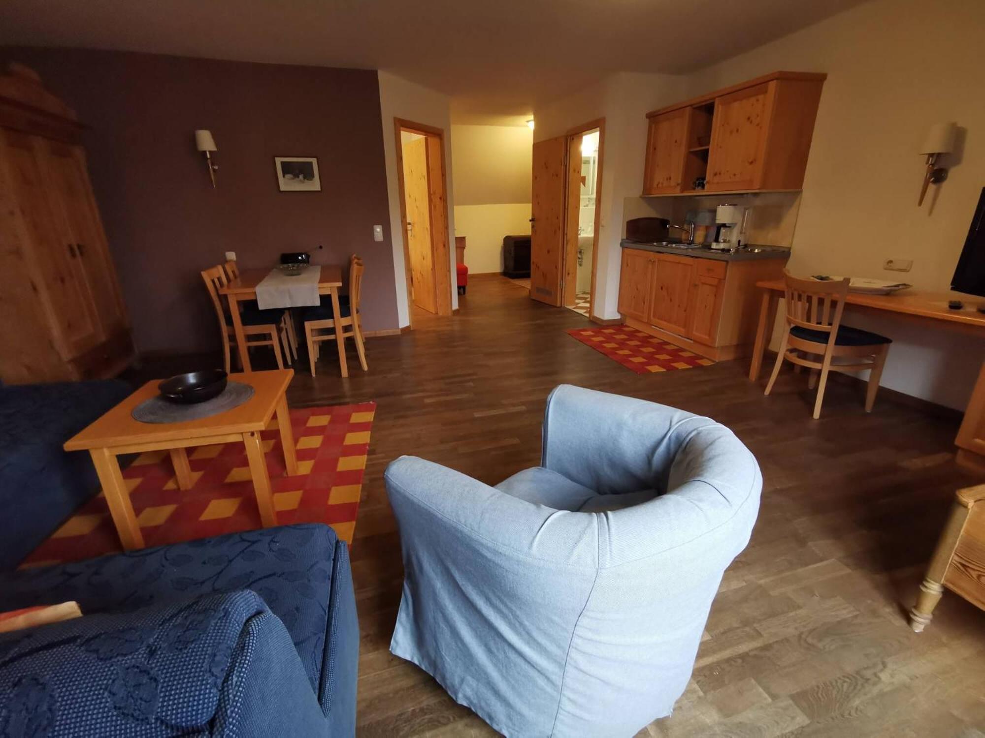 One-Bedroom Apartment photo 1