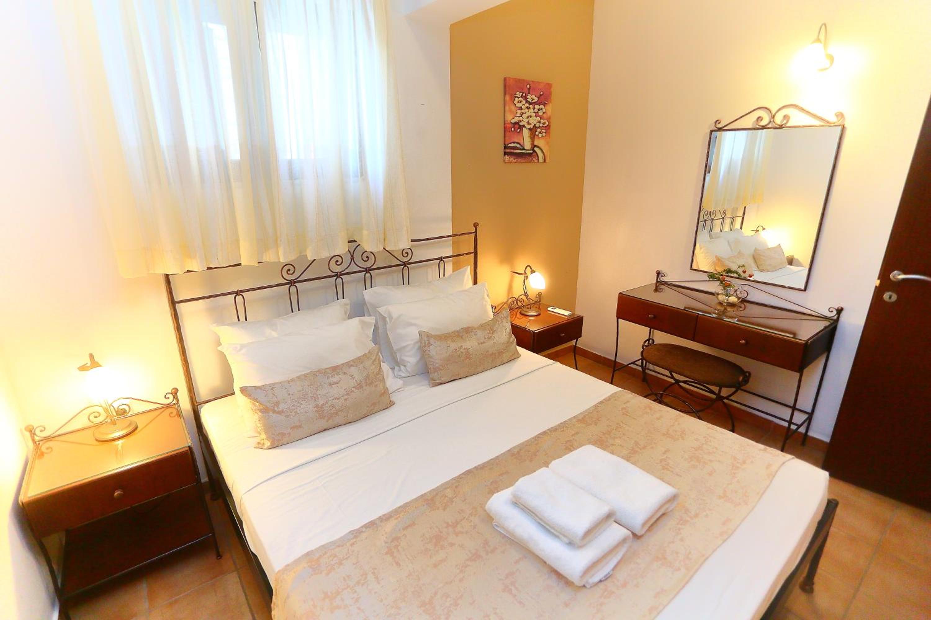 Family One-Bedroom Apartment - Ground Floor photo 3