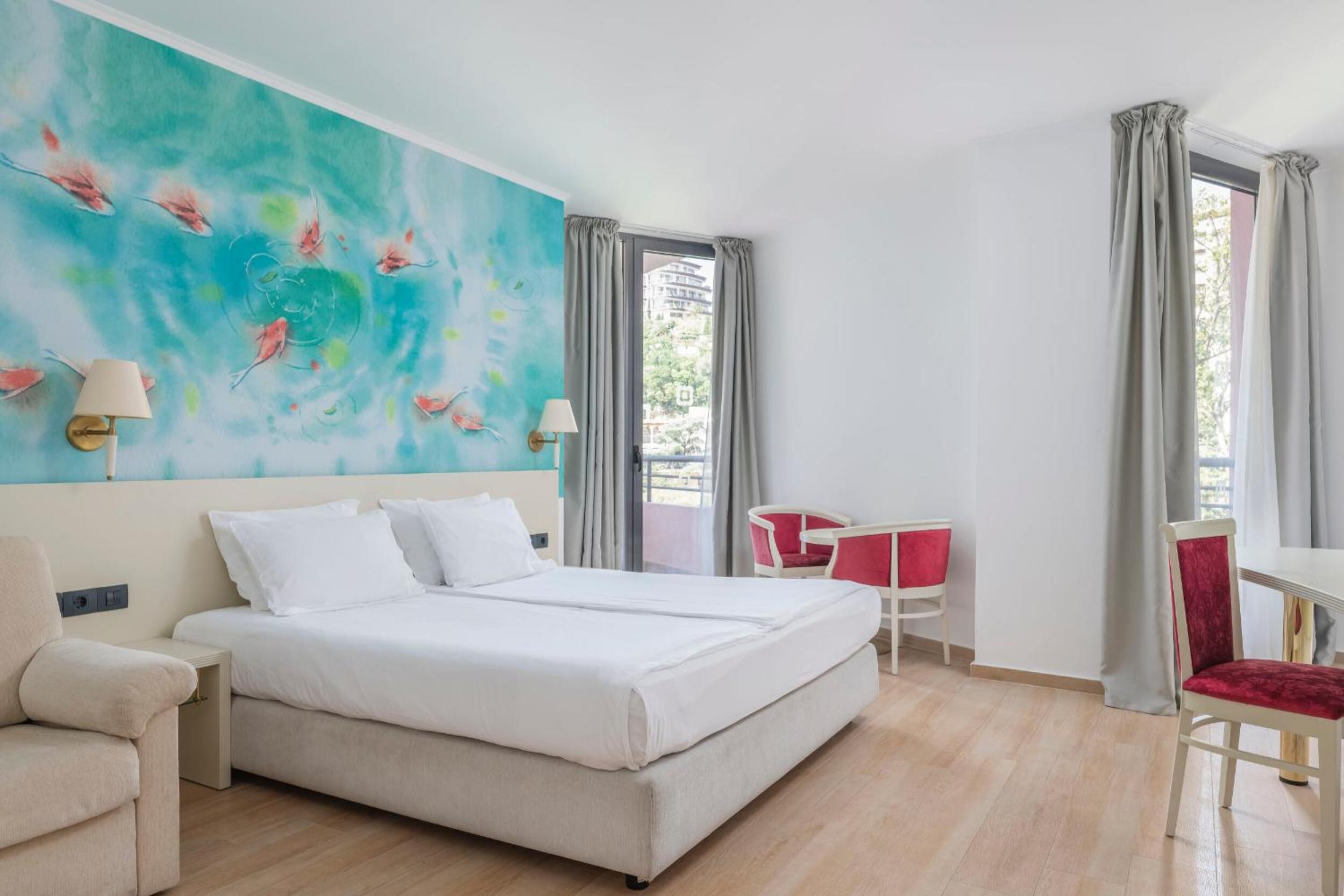 Standard Double or Twin Room photo 3