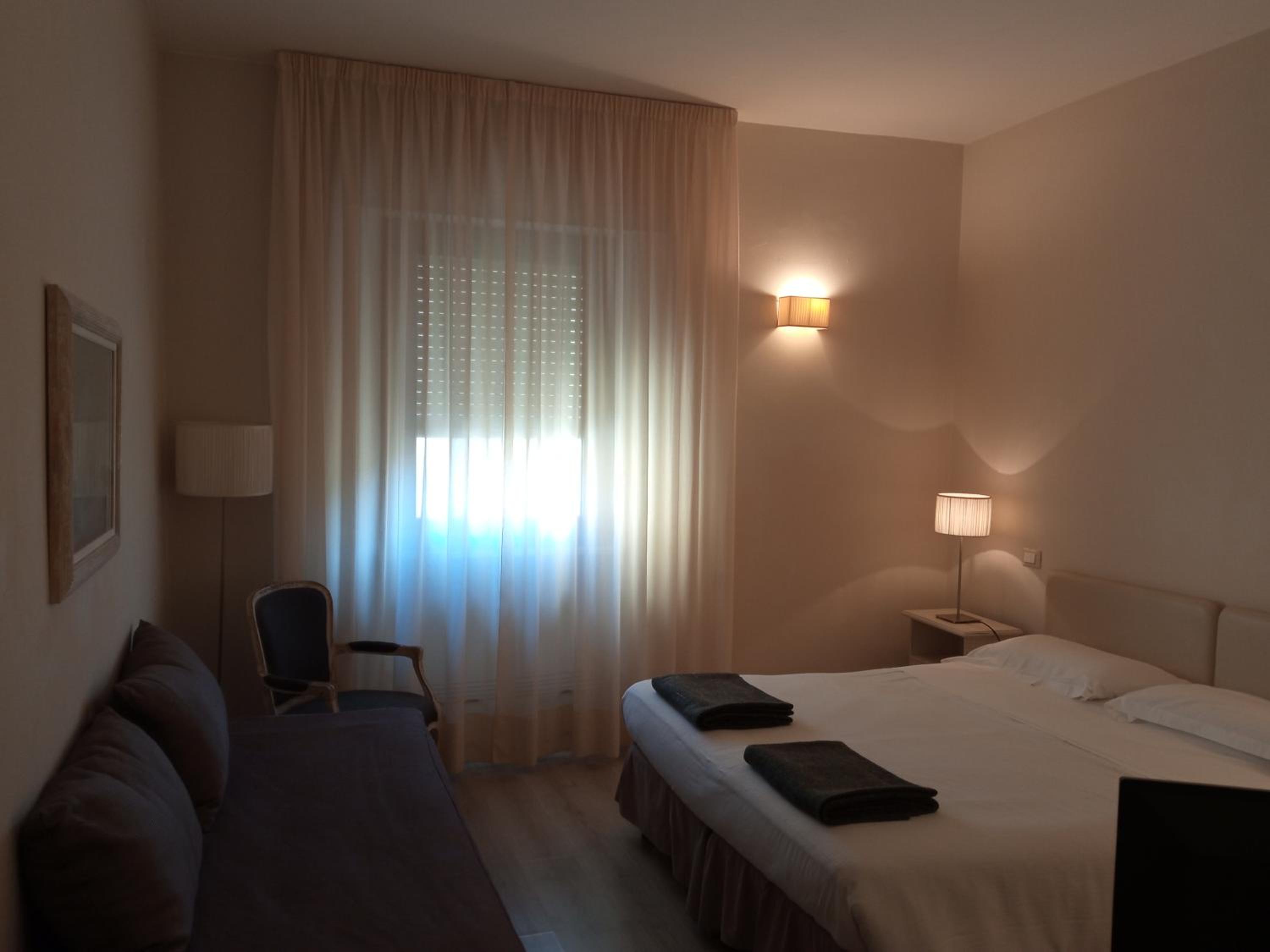Triple Room - Photo 1