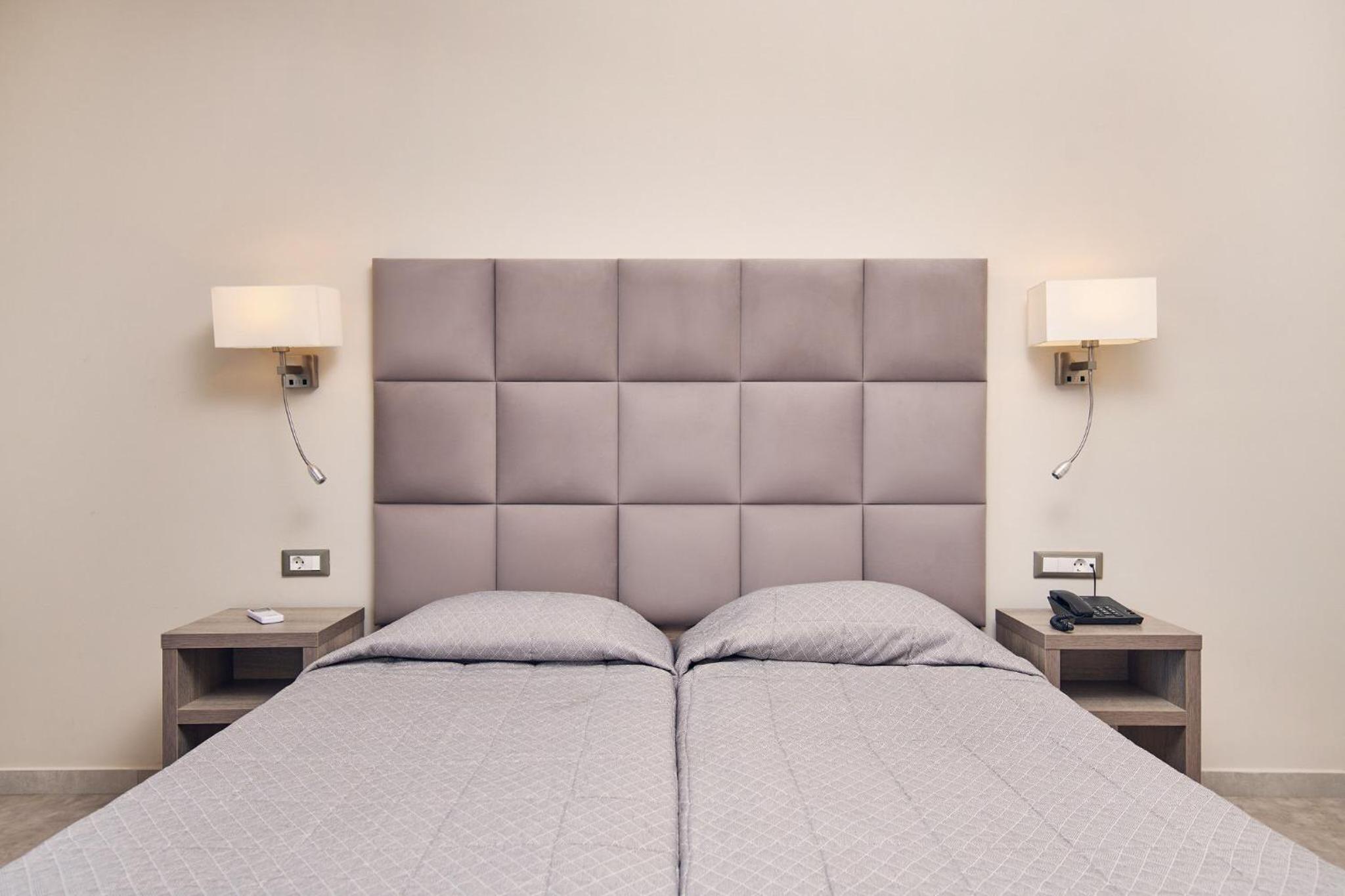Standard Double or Twin Room with Garden View - Photo 8