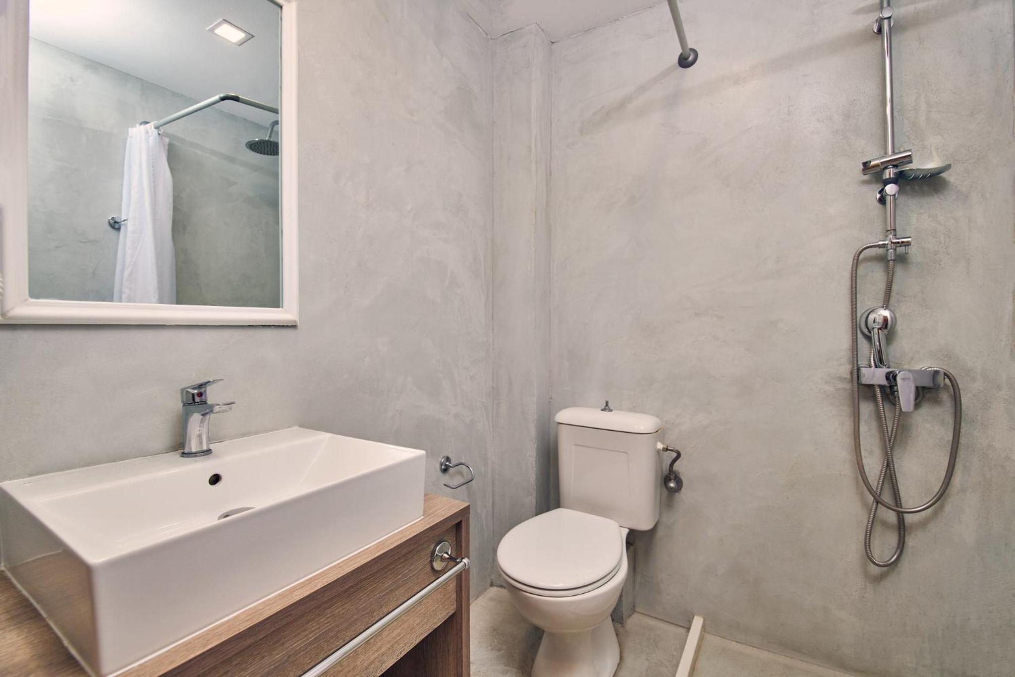 Standard Double or Twin Room with Garden View - Photo 7
