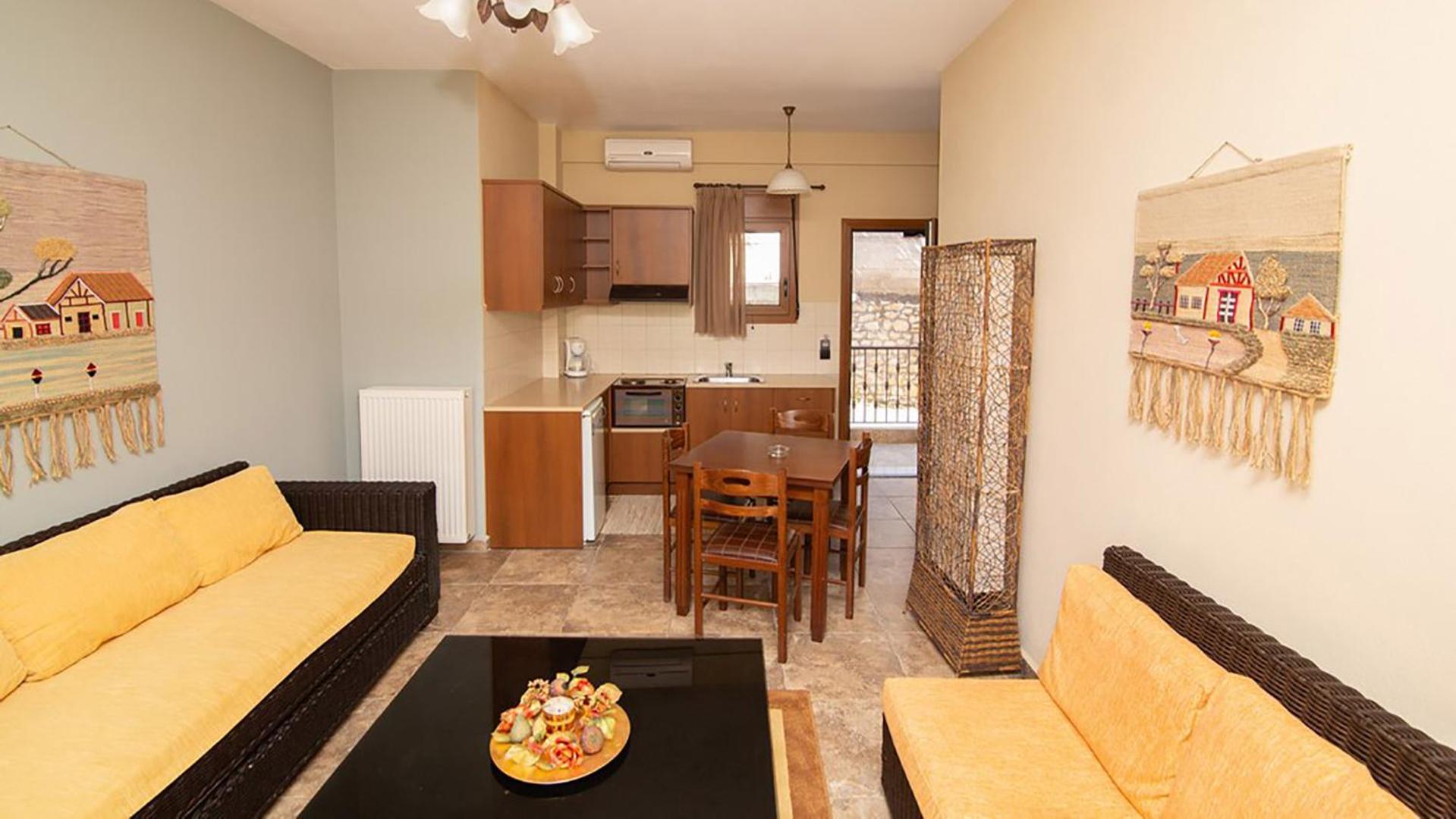 Apartment (4 Adults) with Panoramic View photo 3