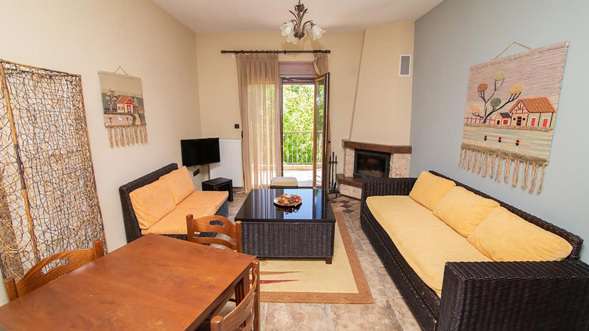 Apartment (4 Adults) with Panoramic View photo 1