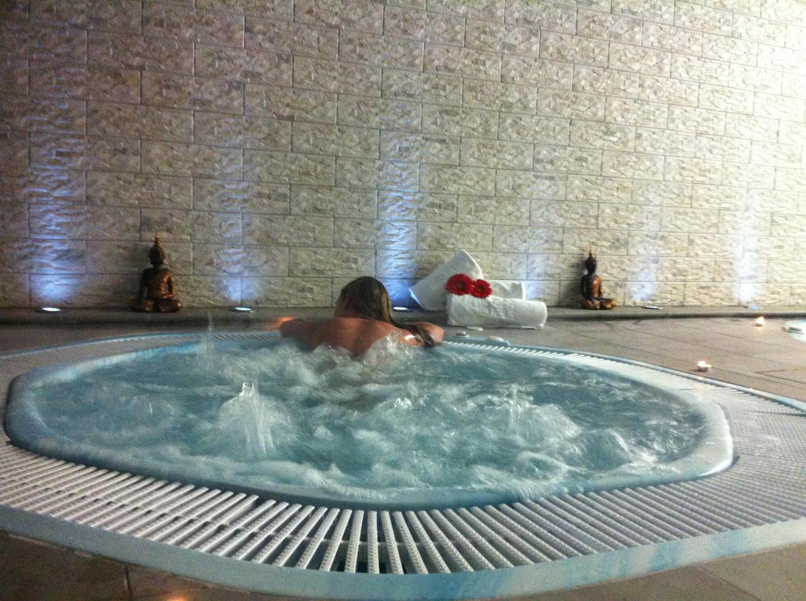 Junior Suite with Spa Access