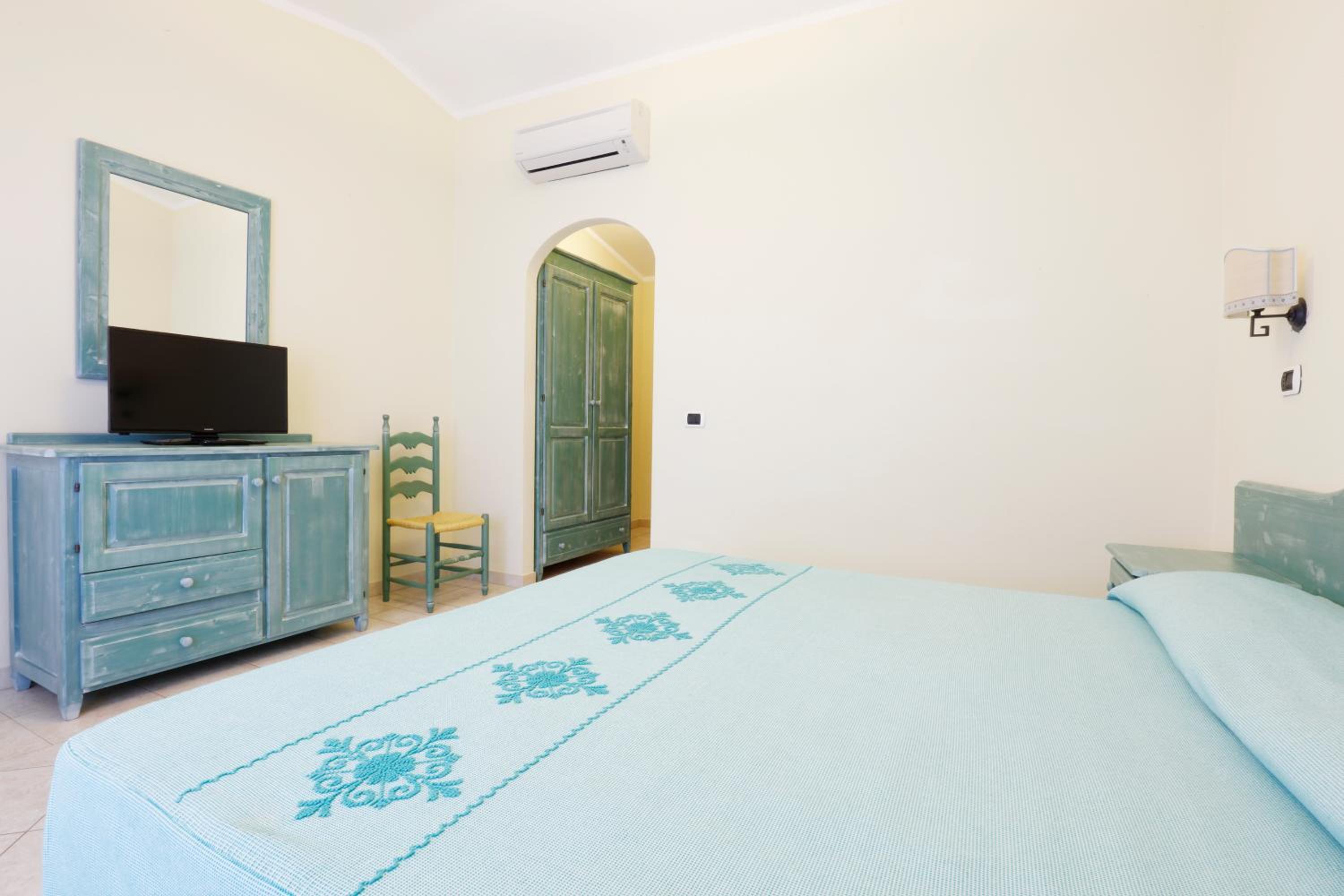 Double or Twin Room - Photo 1