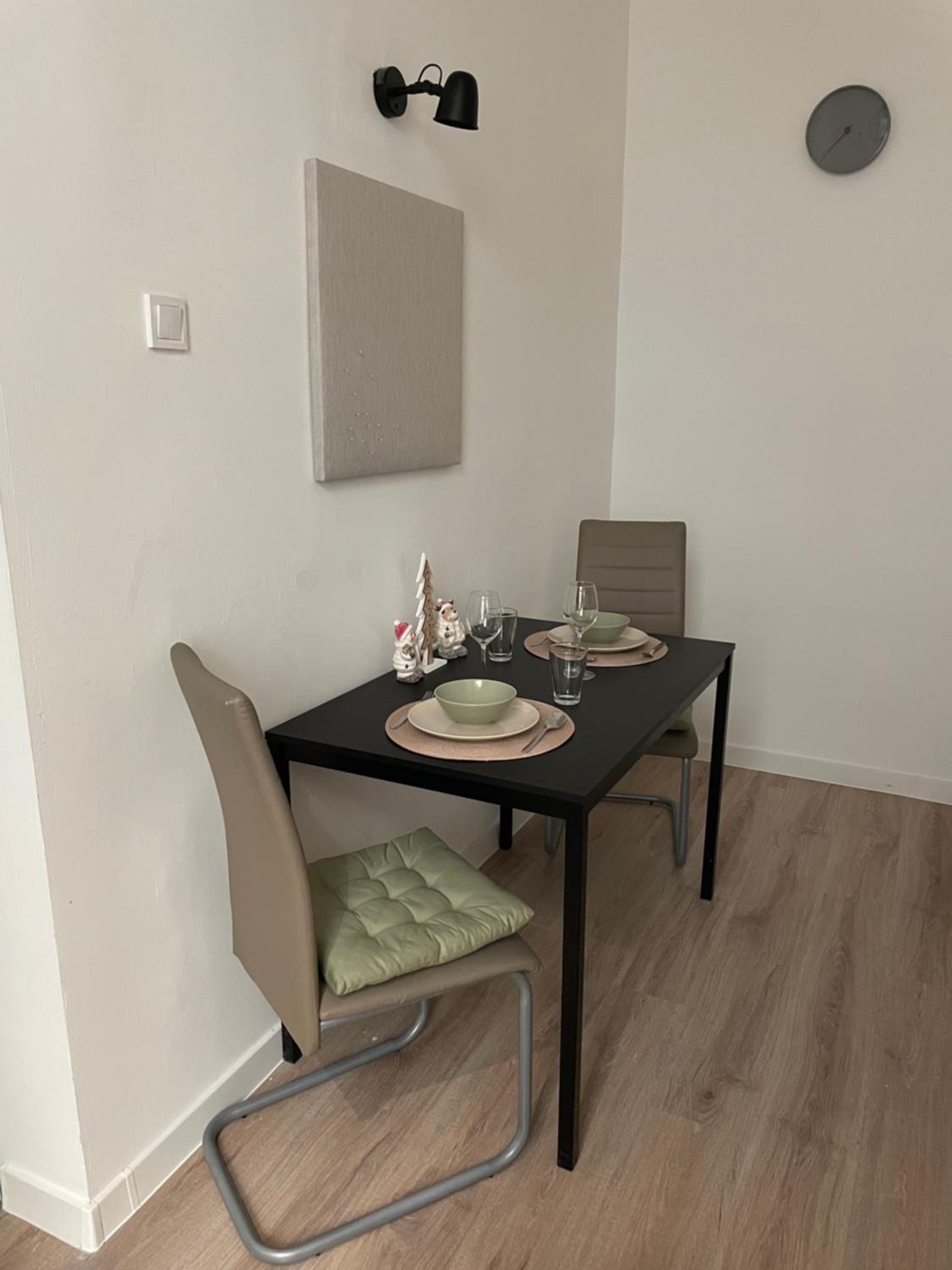 One-Bedroom Apartment - Photo 7