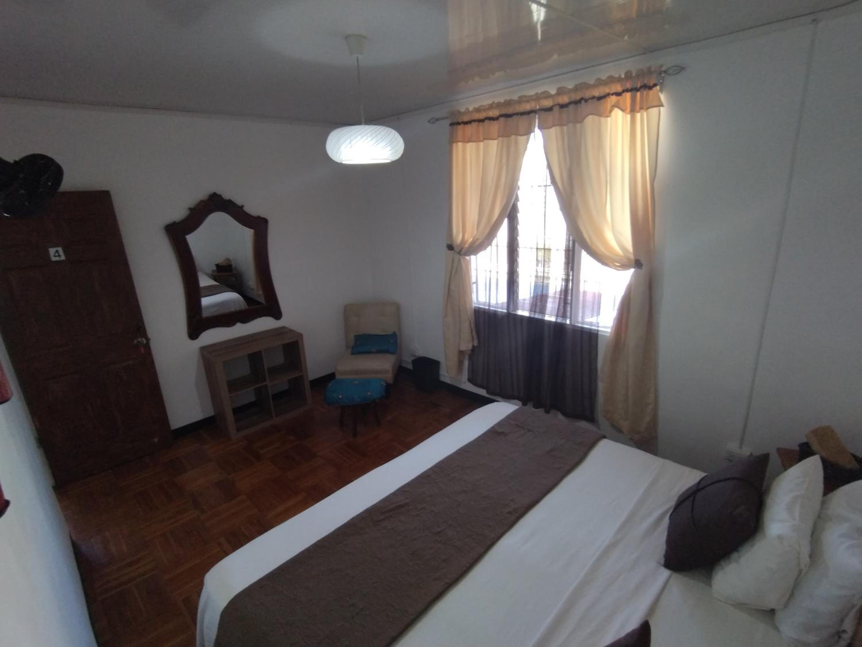 Double Room with Private External Bathroom photo 2