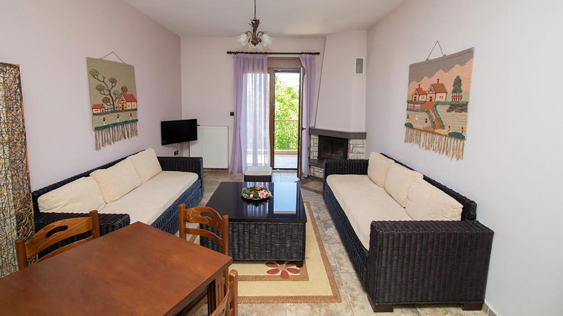 Apartment with Mountain View photo 1