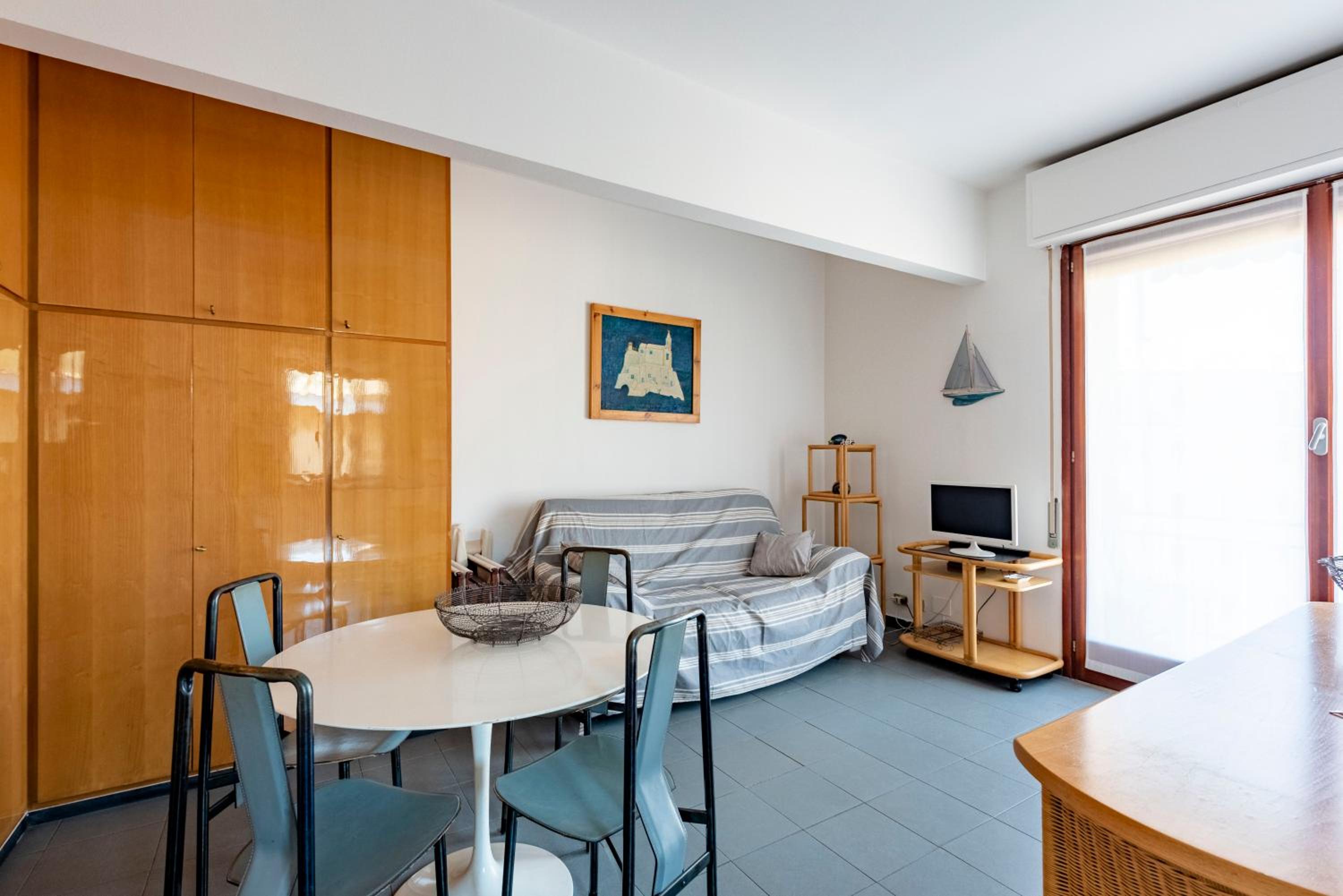 One-Bedroom Apartment with Terrace