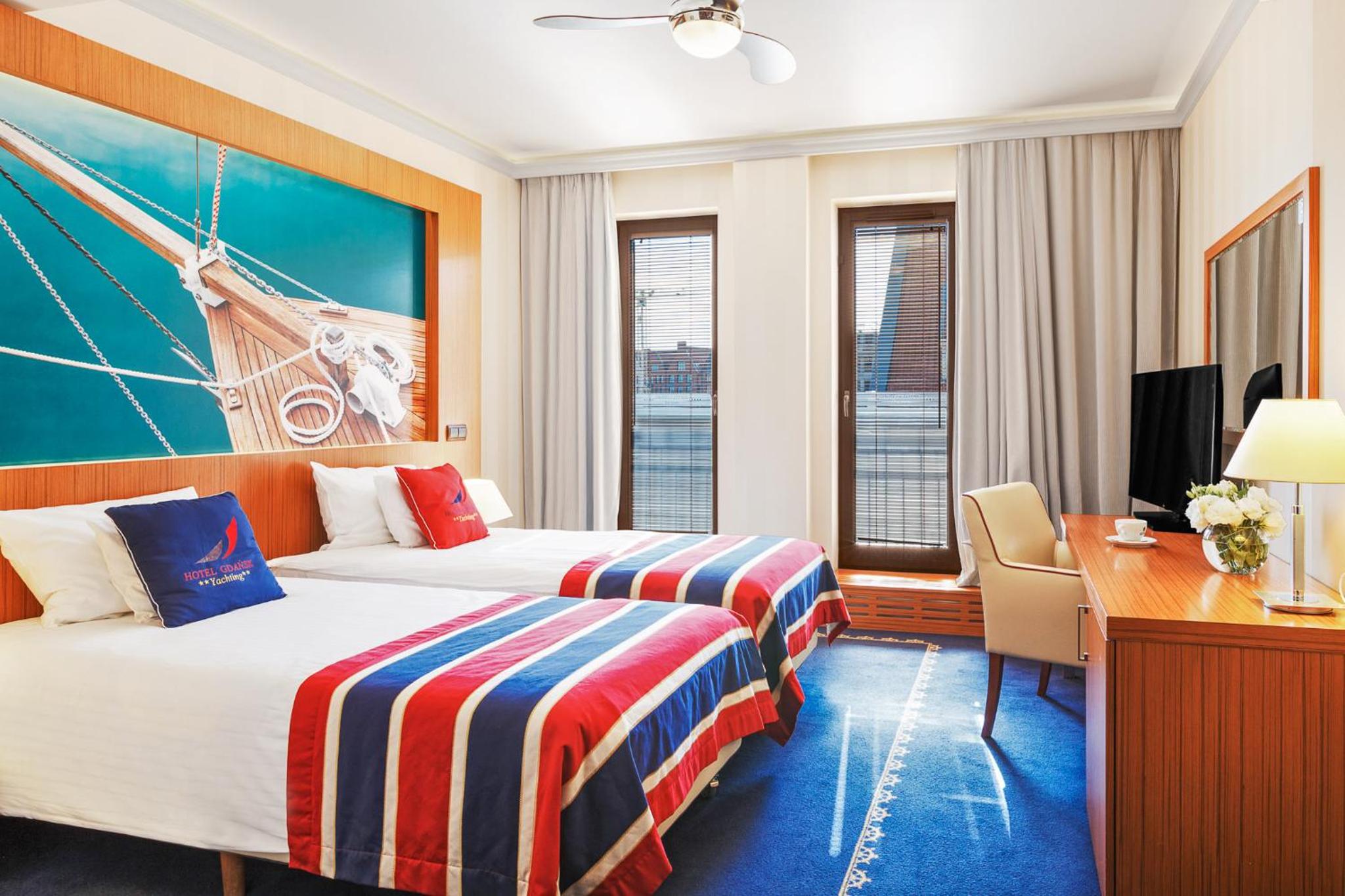 Business Twin Room - 4 Stars
