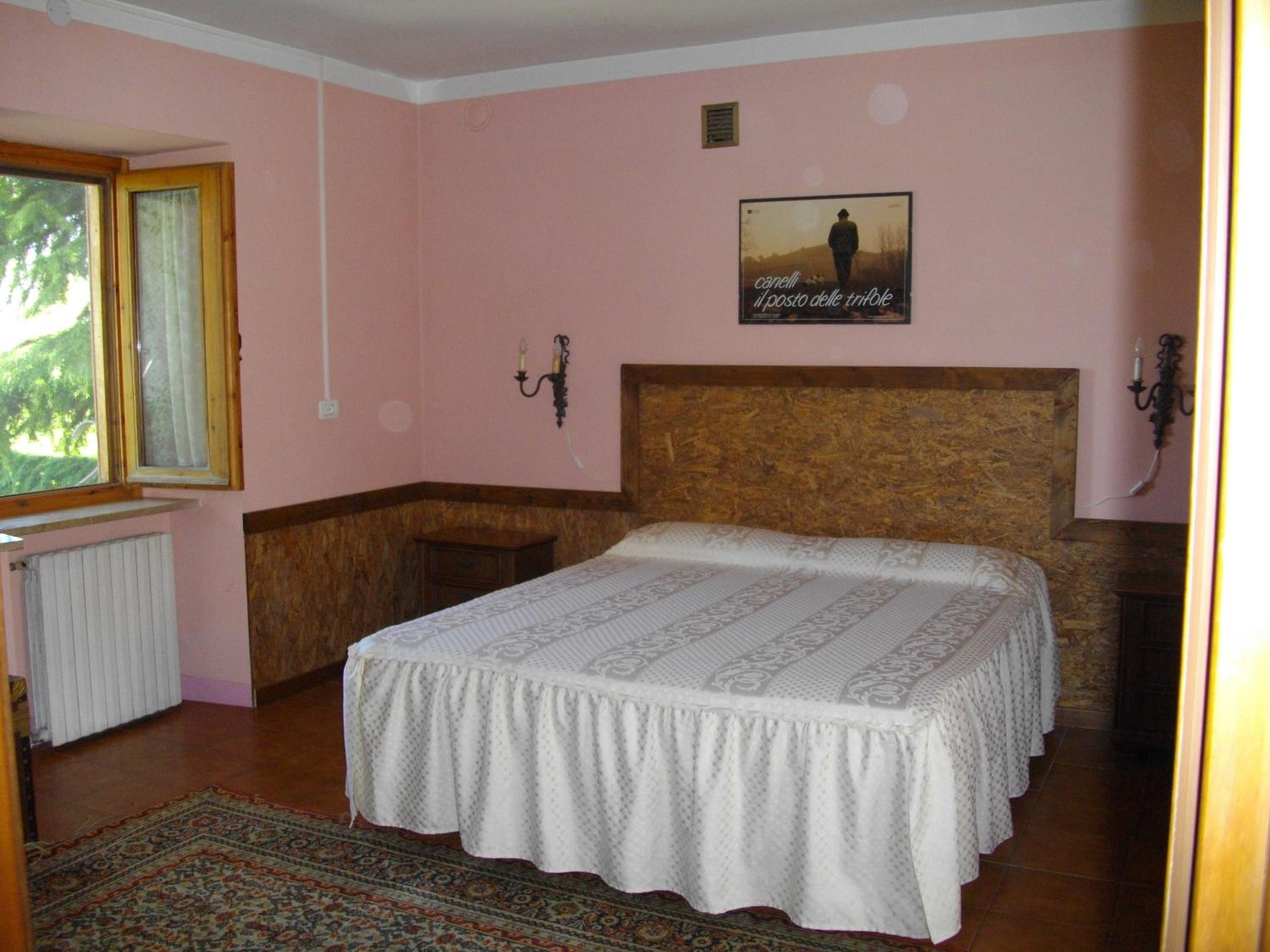 Double Room - Photo 3