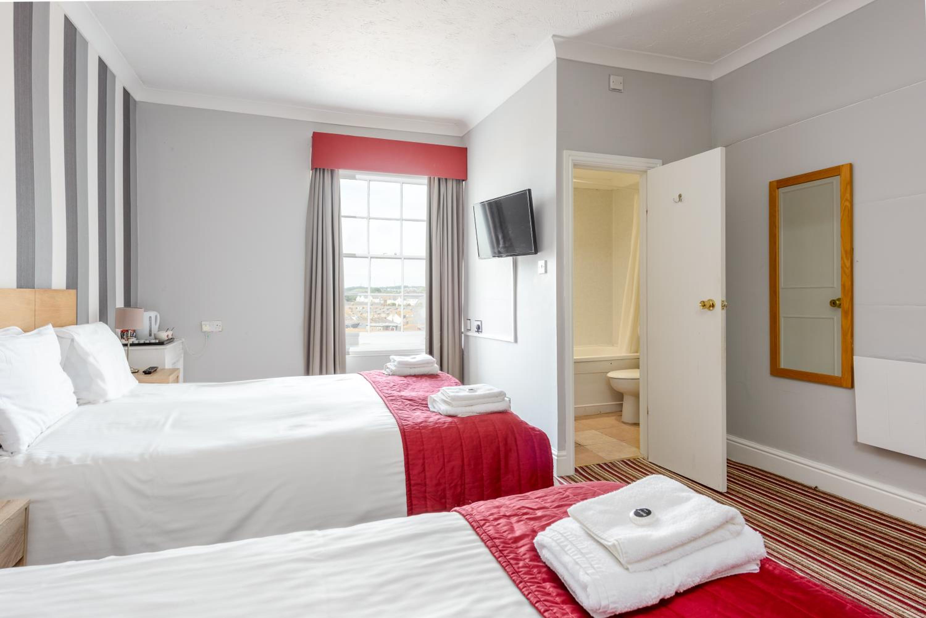 Triple Room with Sea View