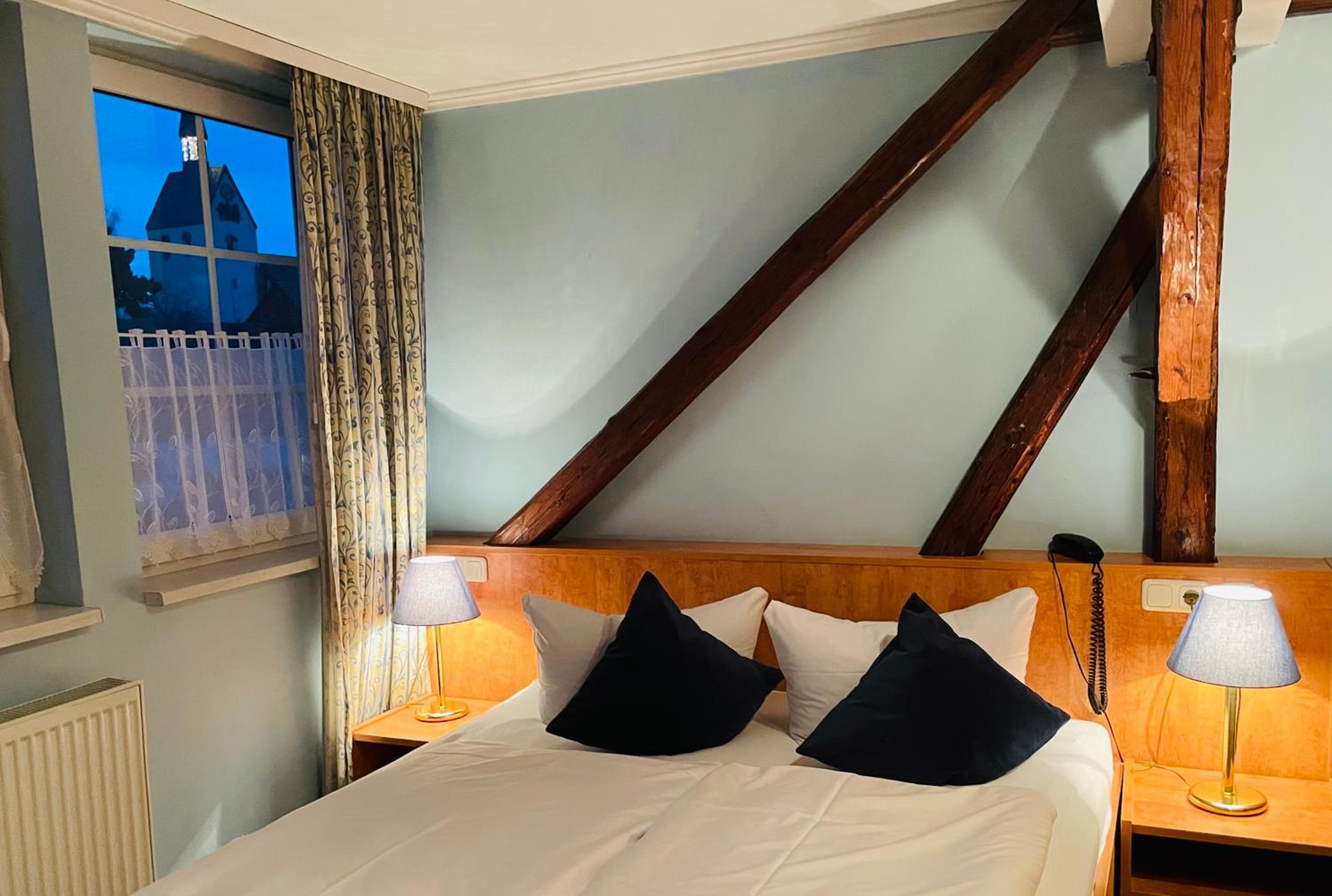 Economy Double Room - Photo 4