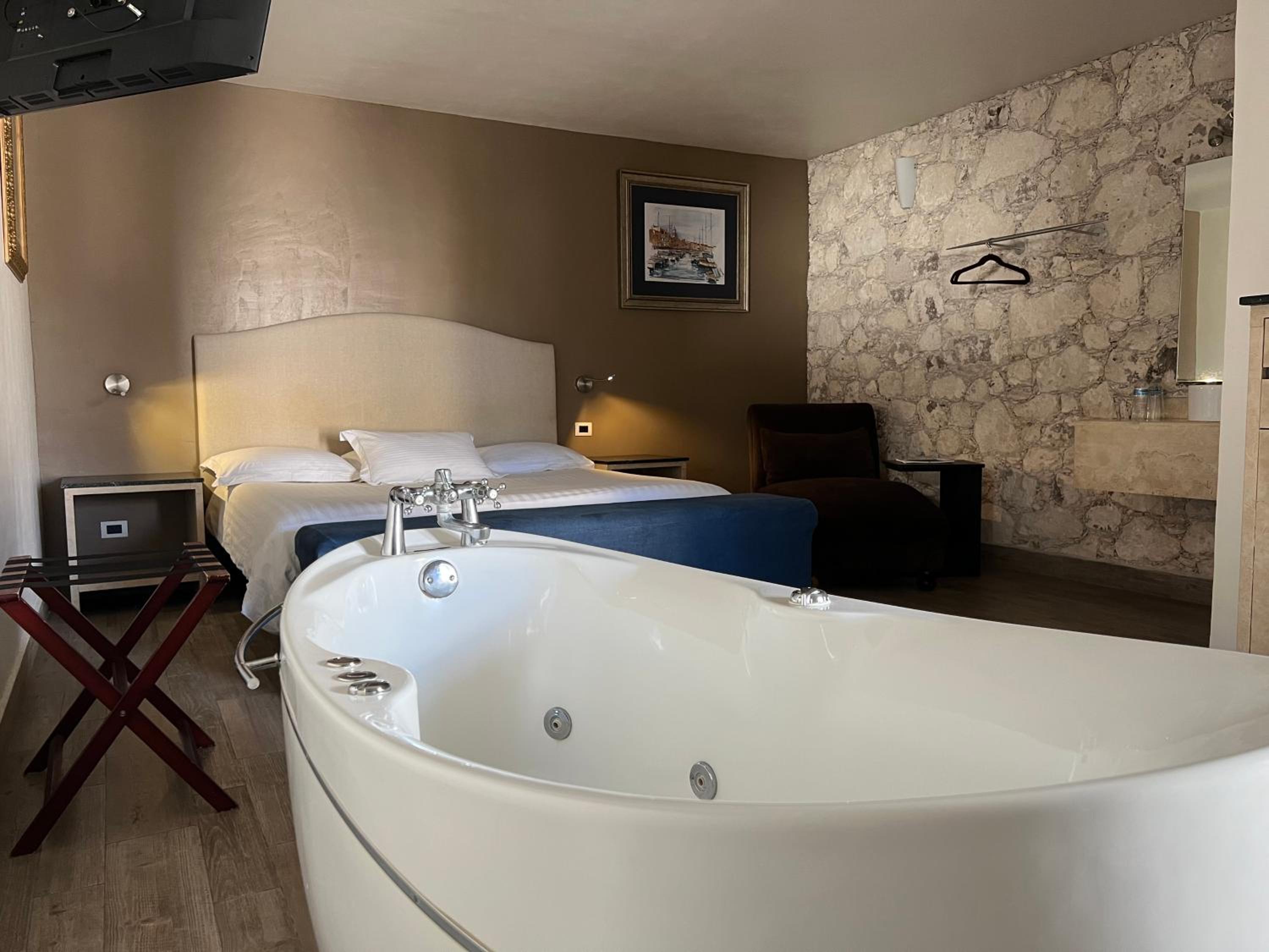 Master Suite Executive