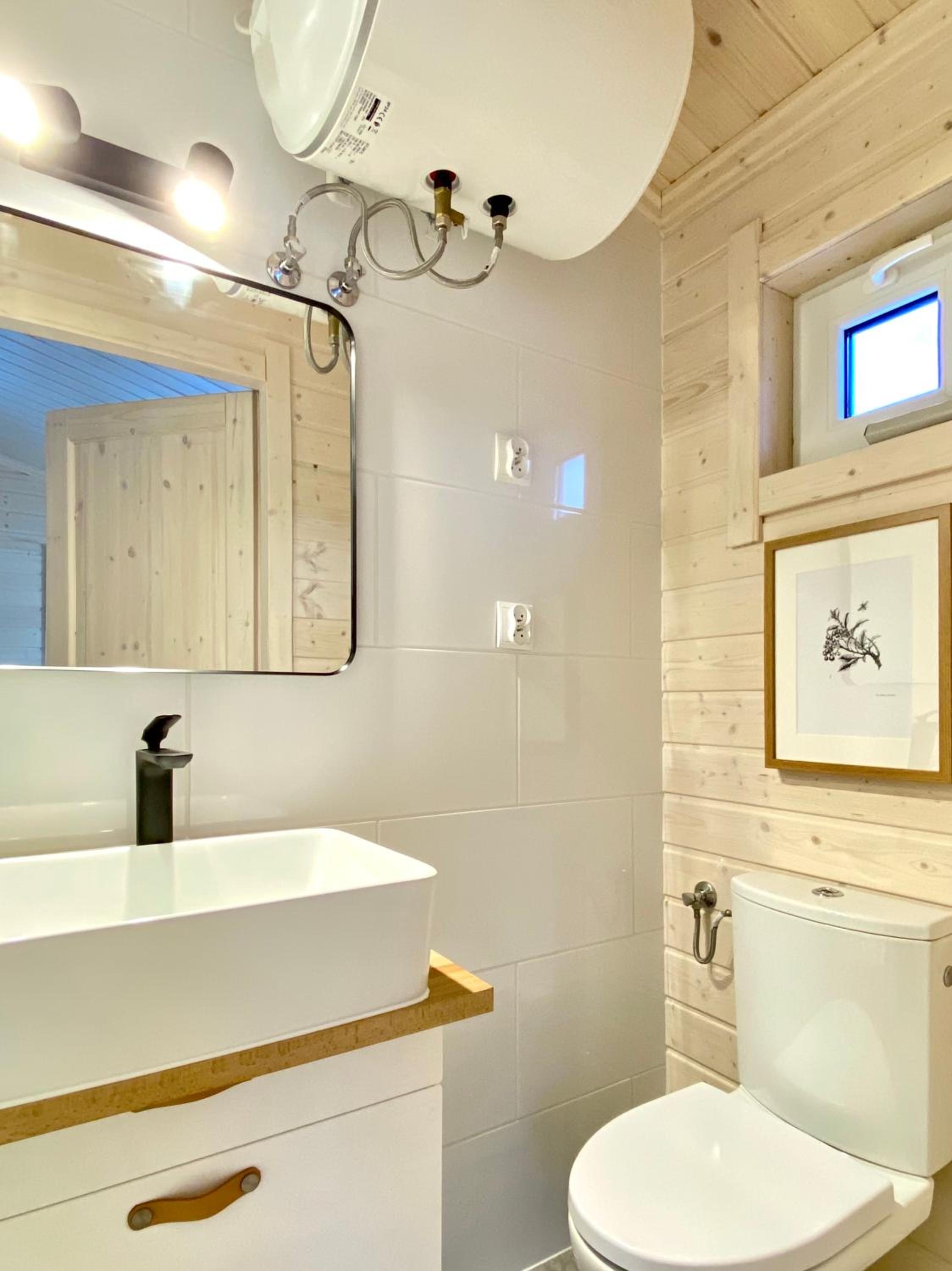 One-Bedroom Chalet - Photo 8