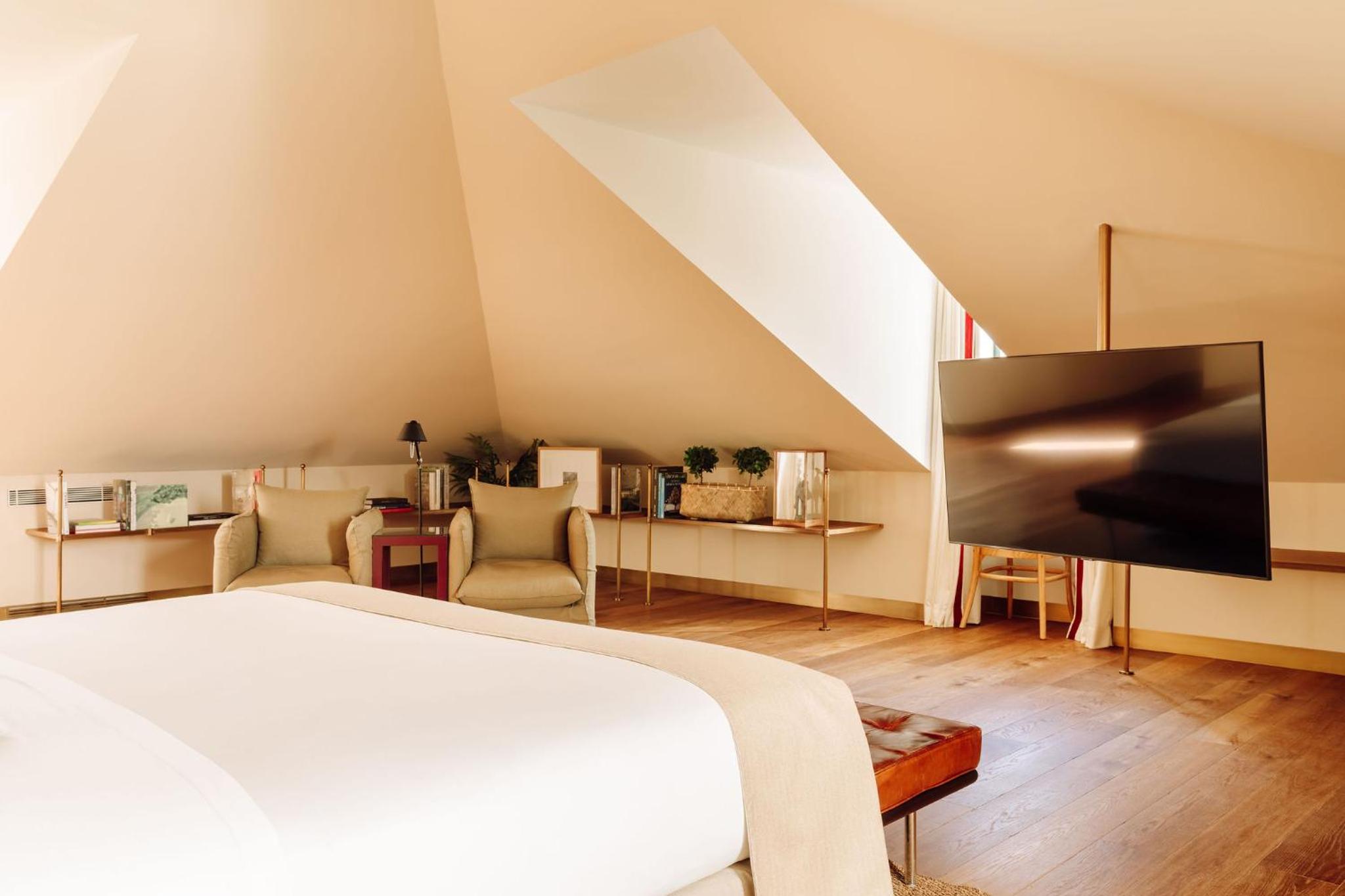 Attic Suite photo 3