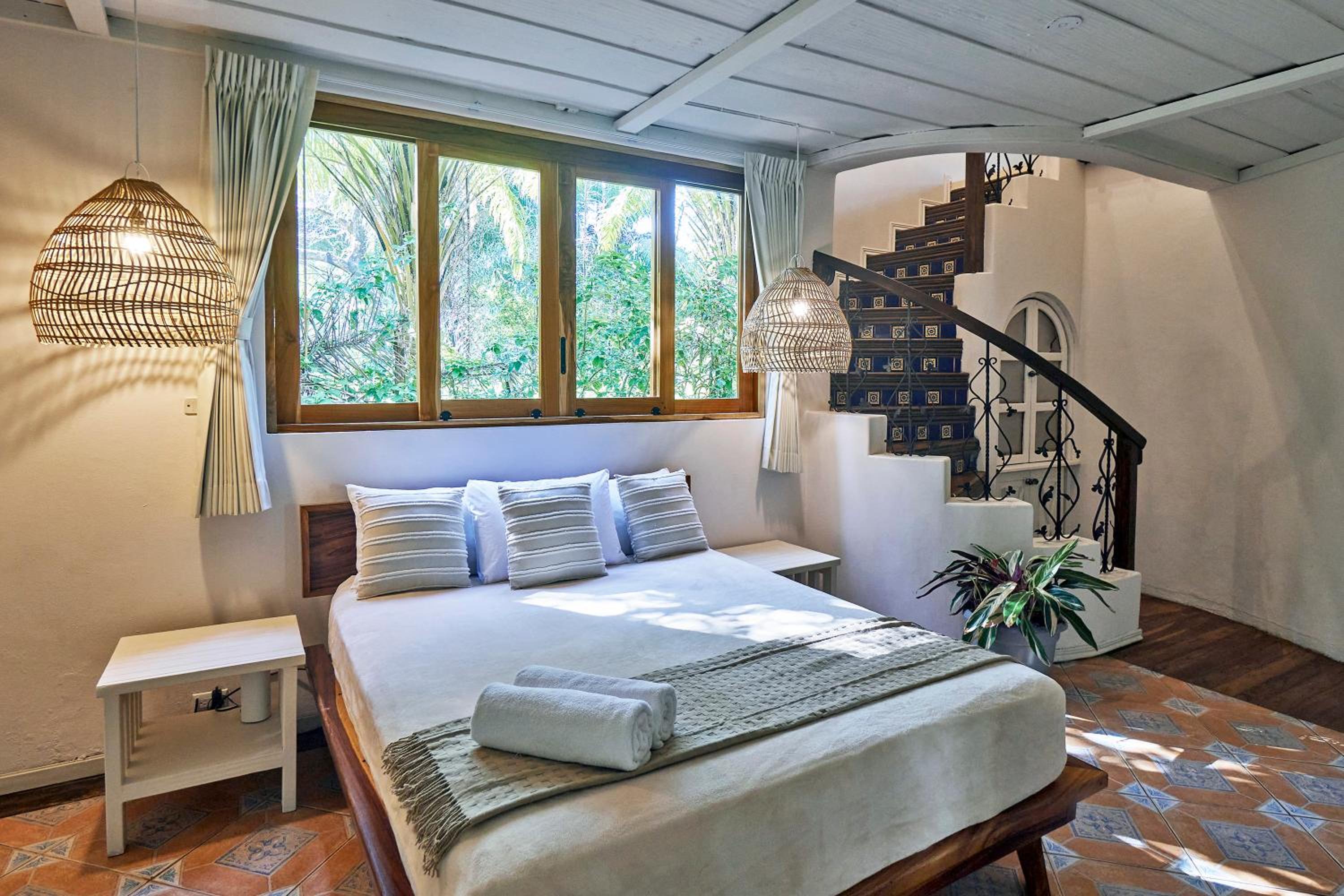 Deluxe Suite with Sea View photo 2
