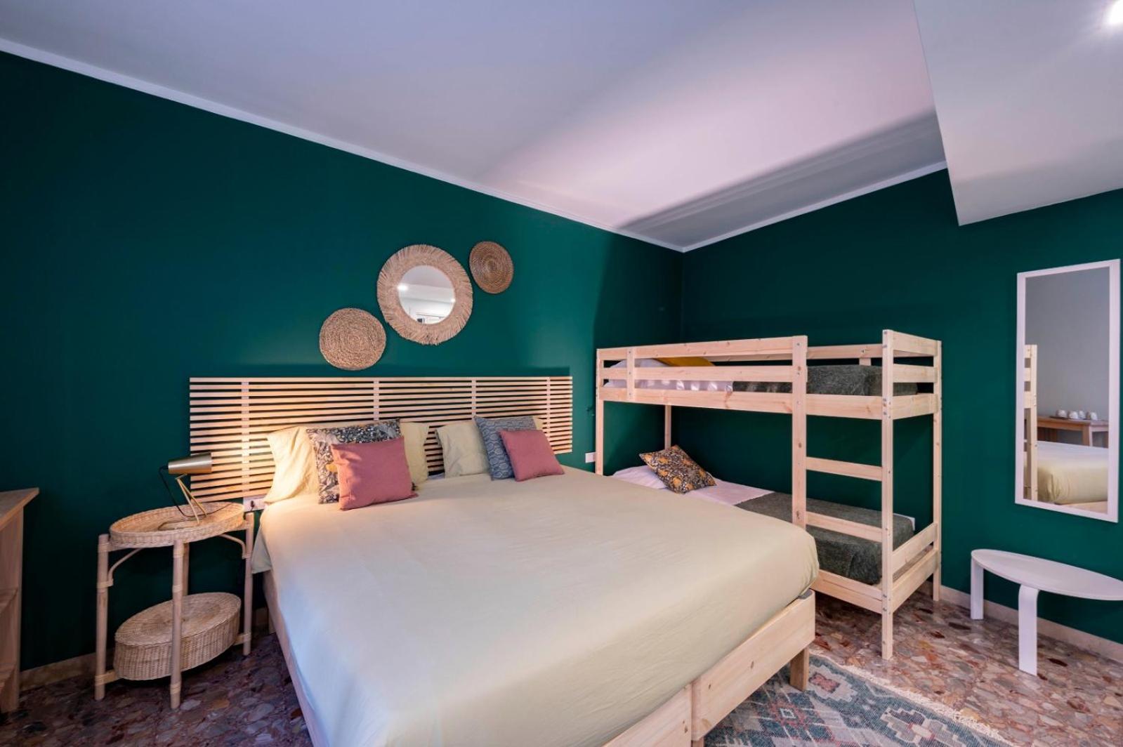 Triple Room with Private Bathroom