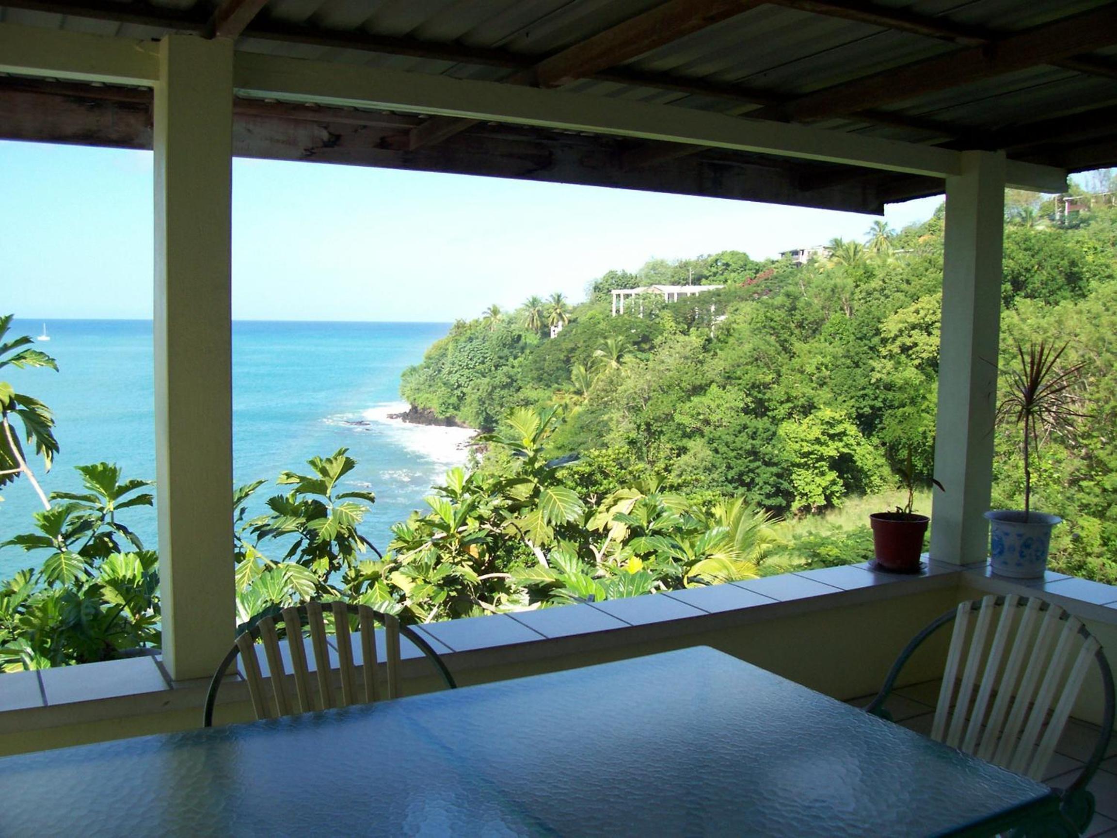 Three-Bedroom Apartment with Sea View photo 3