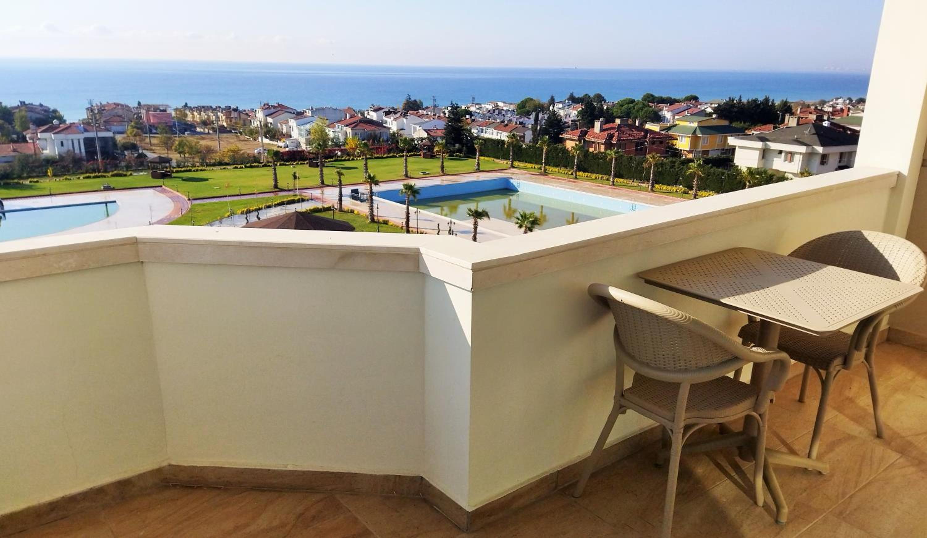 Deluxe Double Room with Sea View - Photo 3