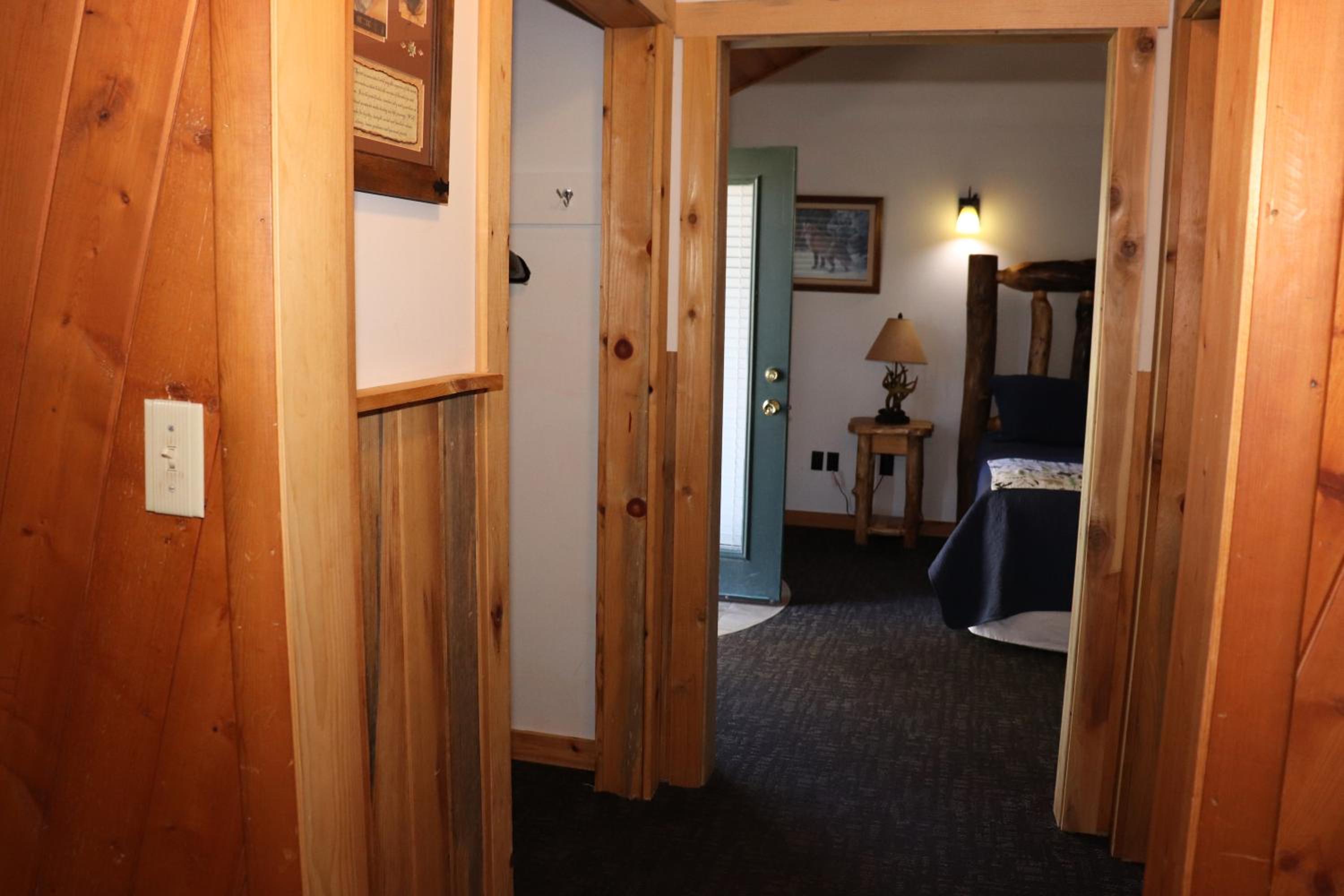 Deluxe King Suite - Photo 1