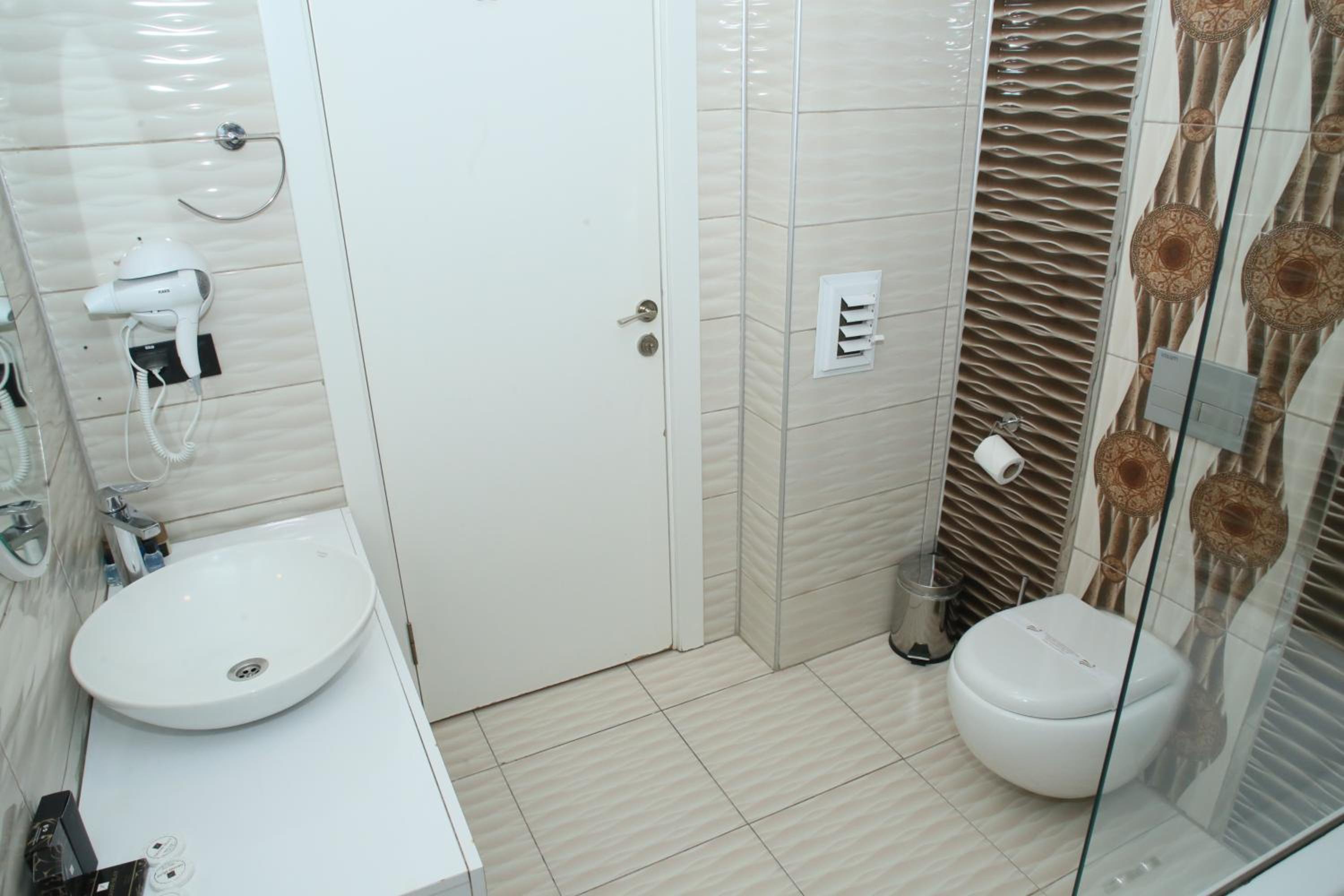 Junior Suite - Photo 9
