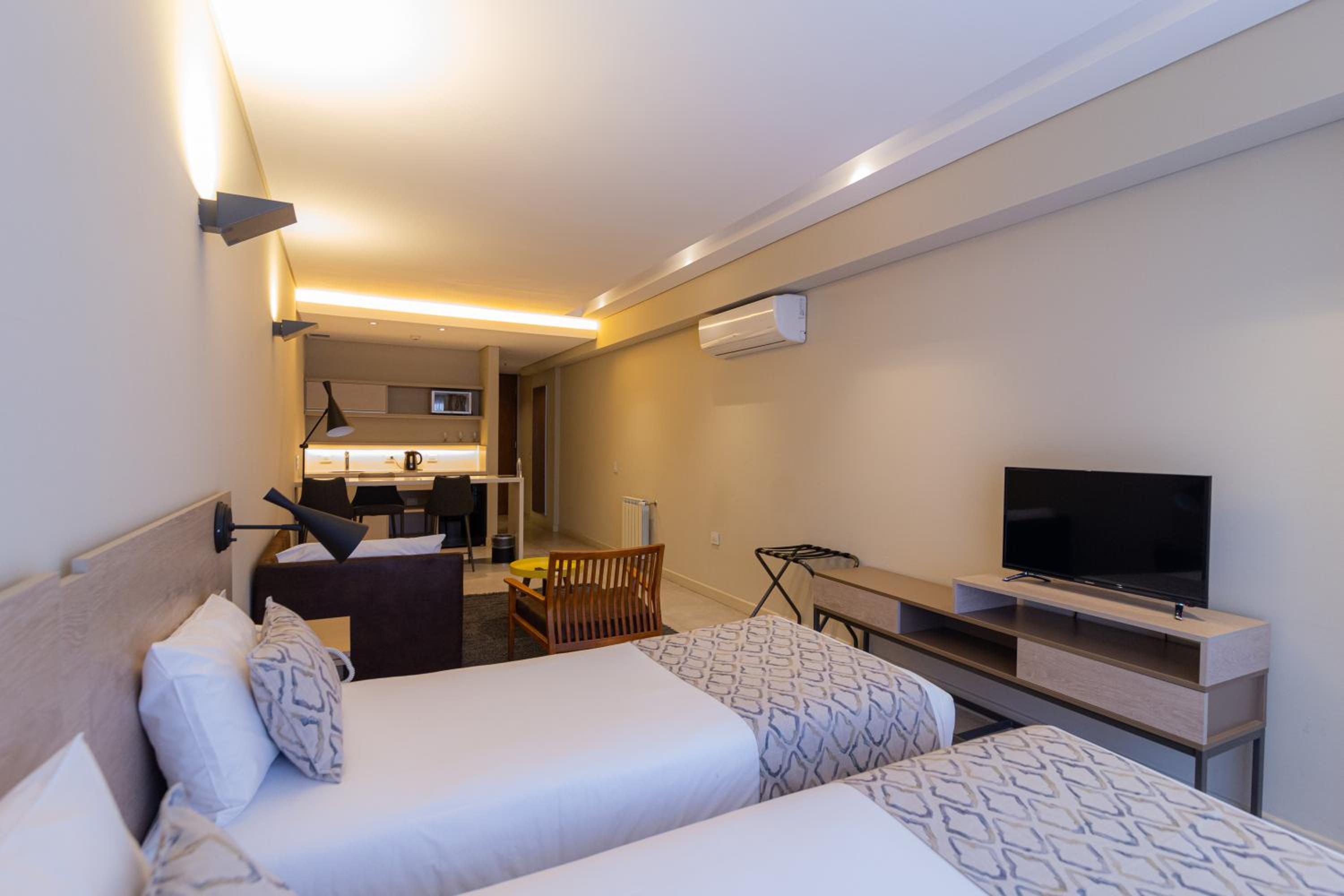 Superior Triple Room photo 2