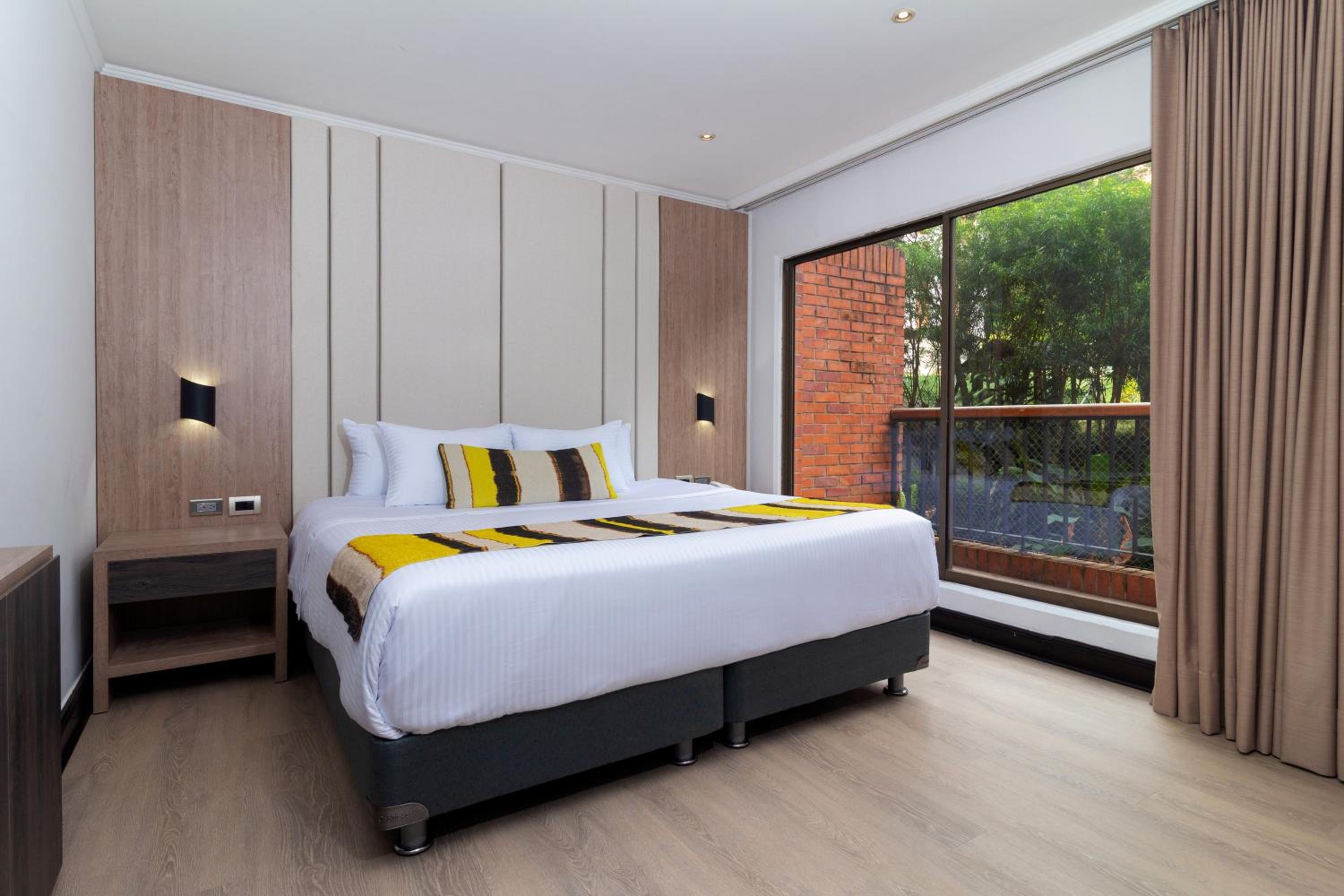 Junior Suite - Photo 1