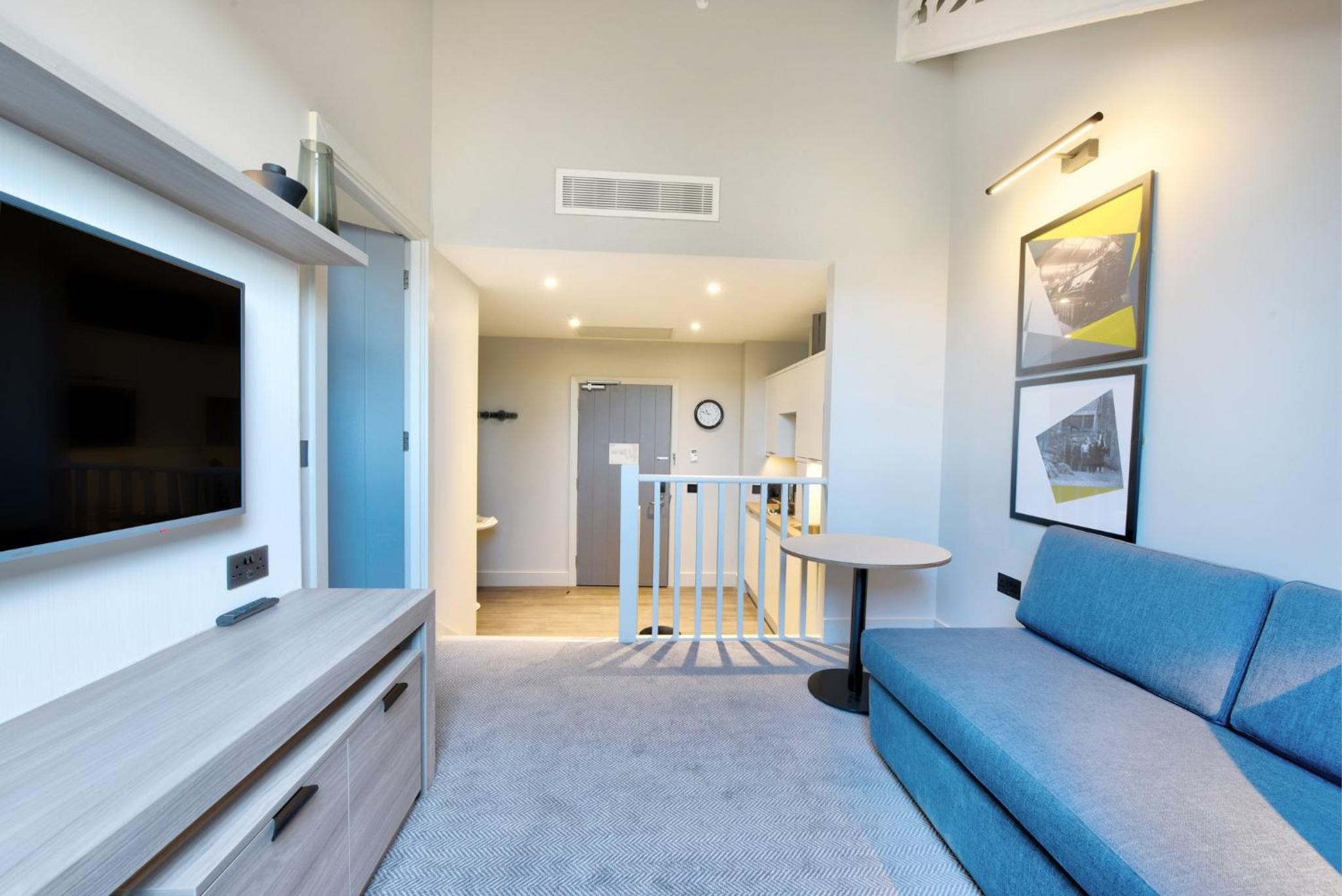 King Studio Suite with Full Kitchen - Photo 12
