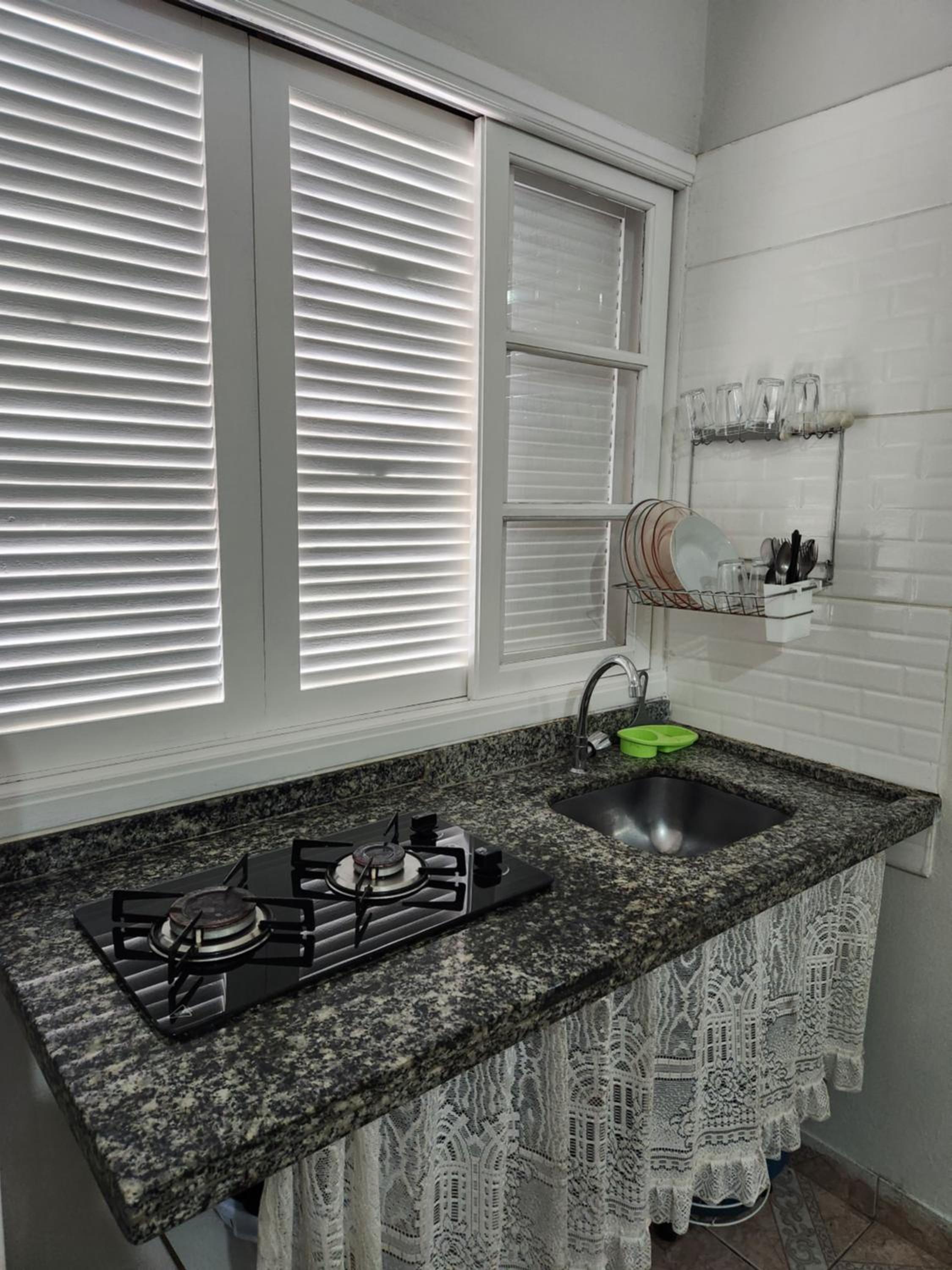 Apartment with Sea View - Photo 8