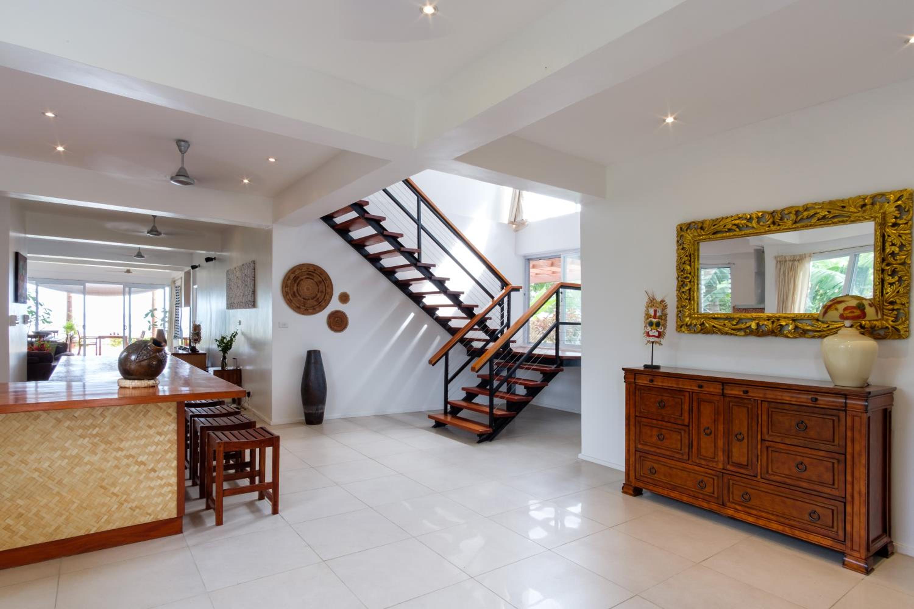 Grand Namalu Villa