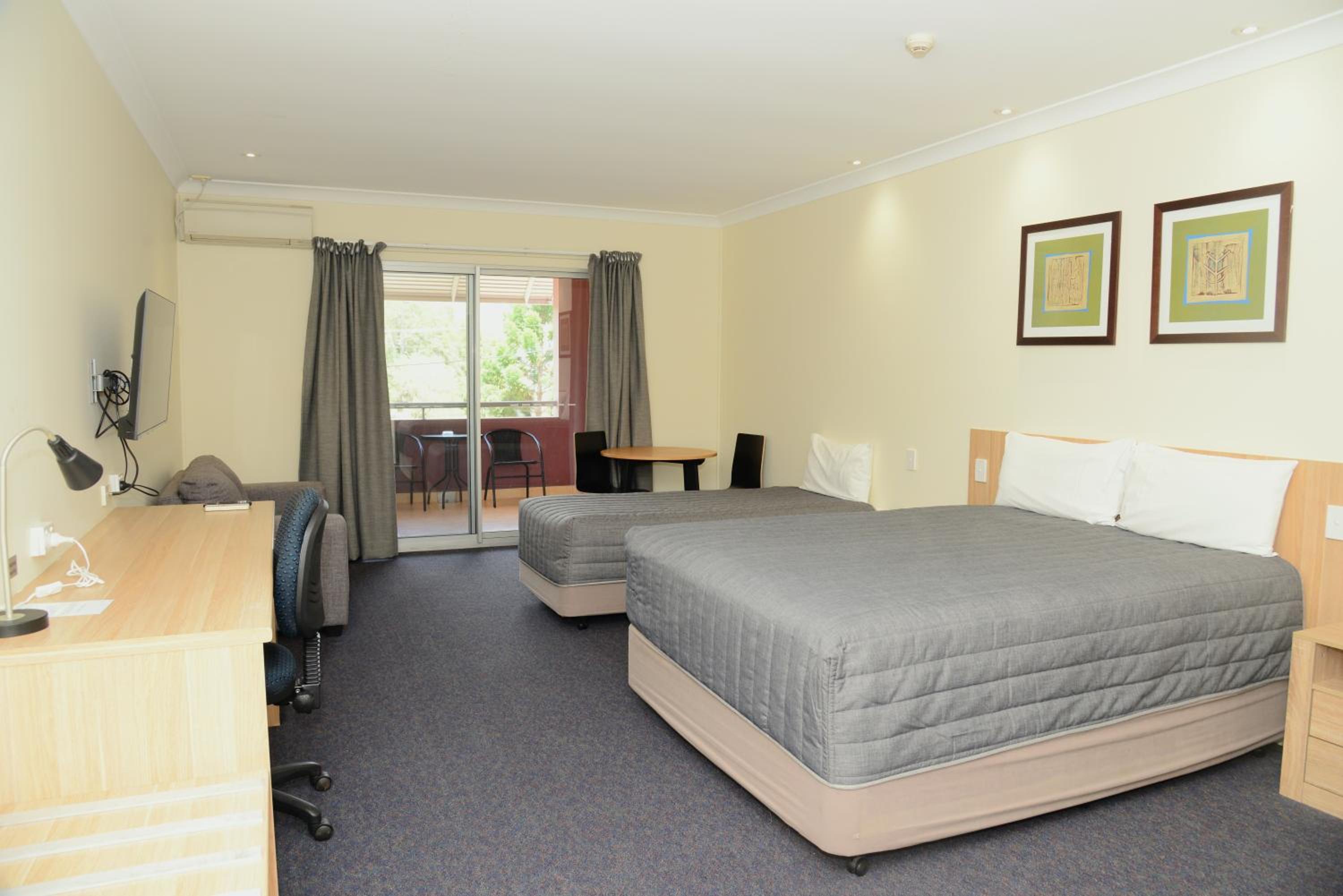 Twin Room with Balcony photo 1