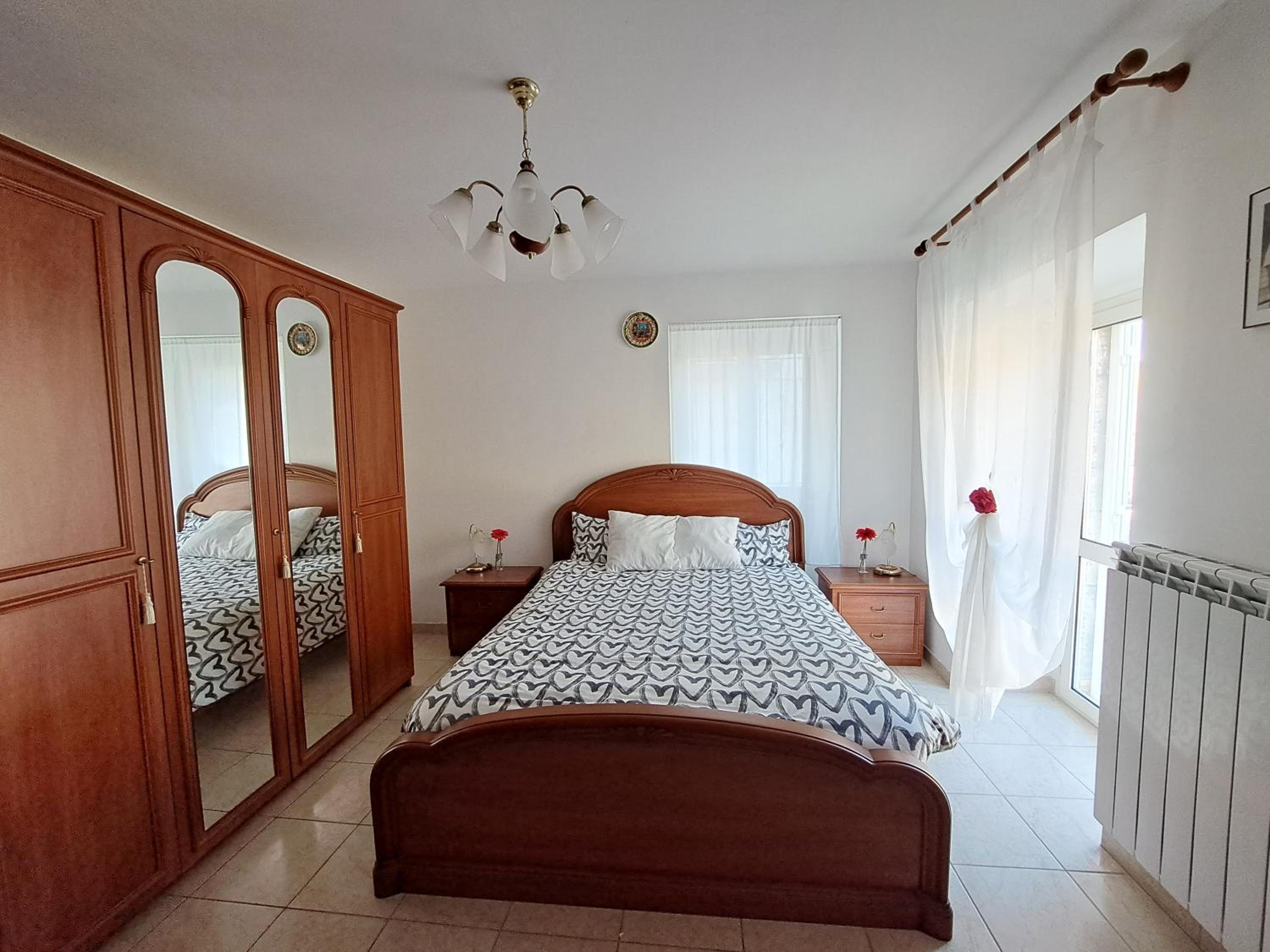 One-Bedroom House photo 1