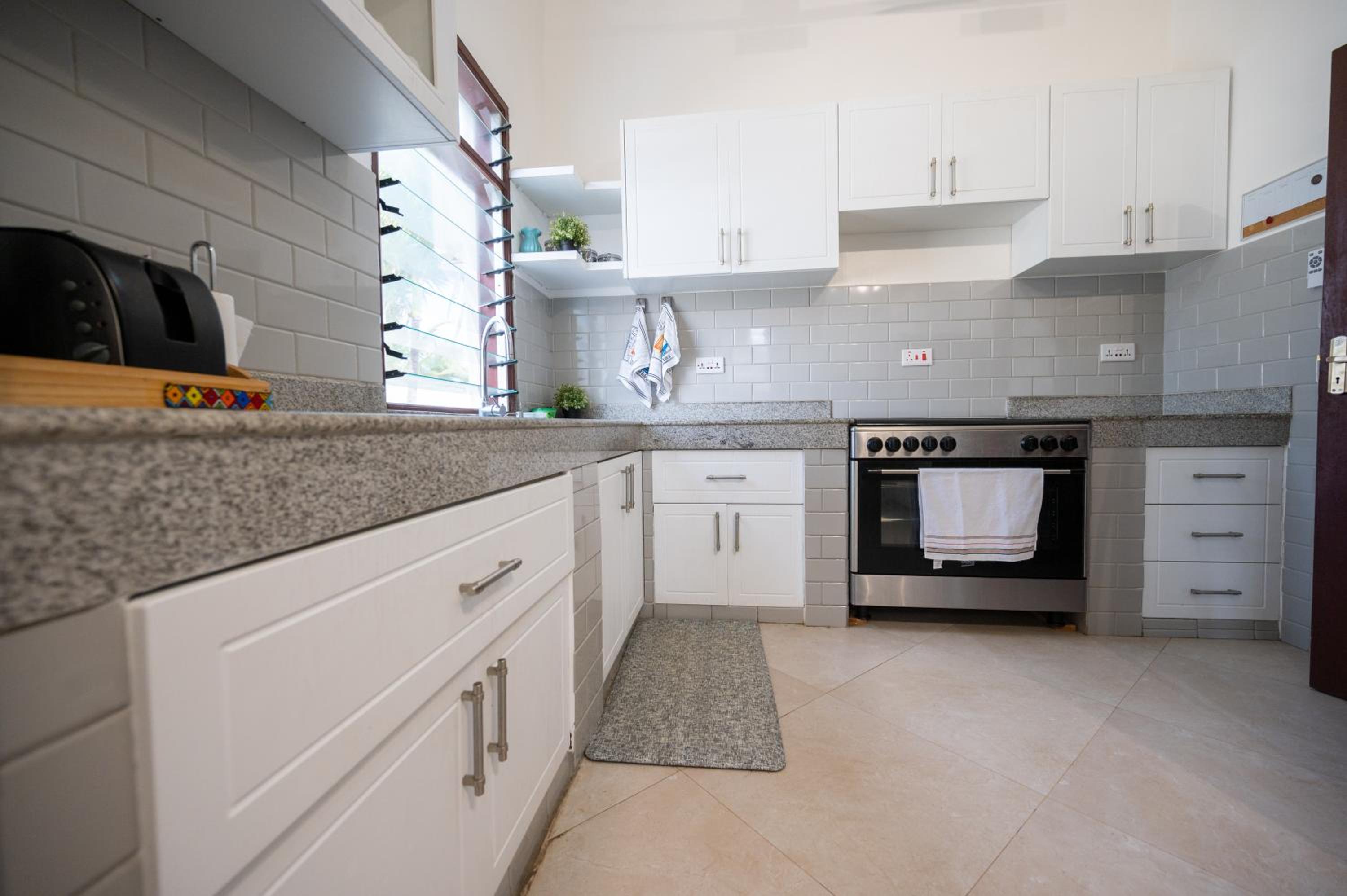 Two-Bedroom House photo 2