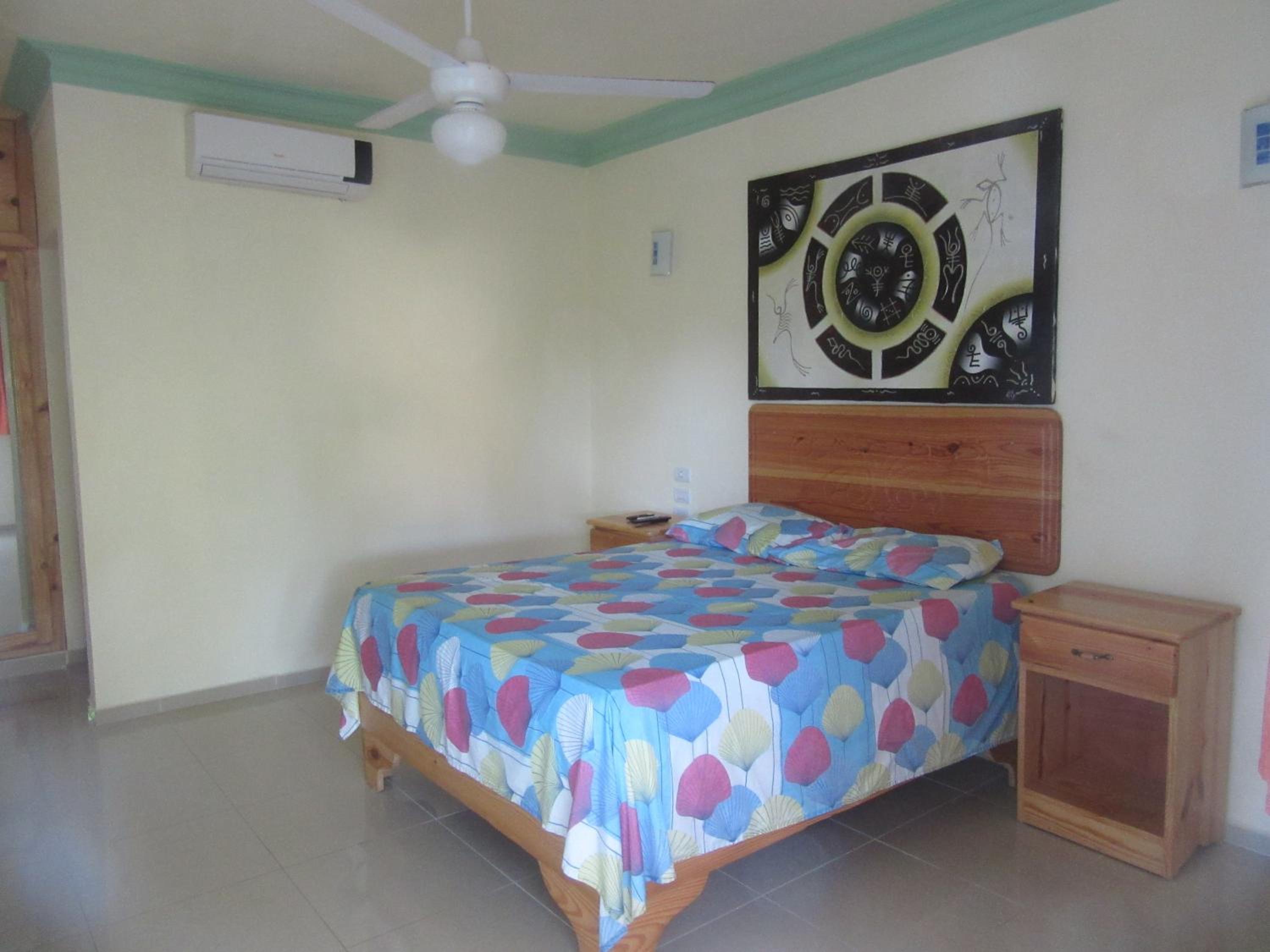 Queen Room photo 3