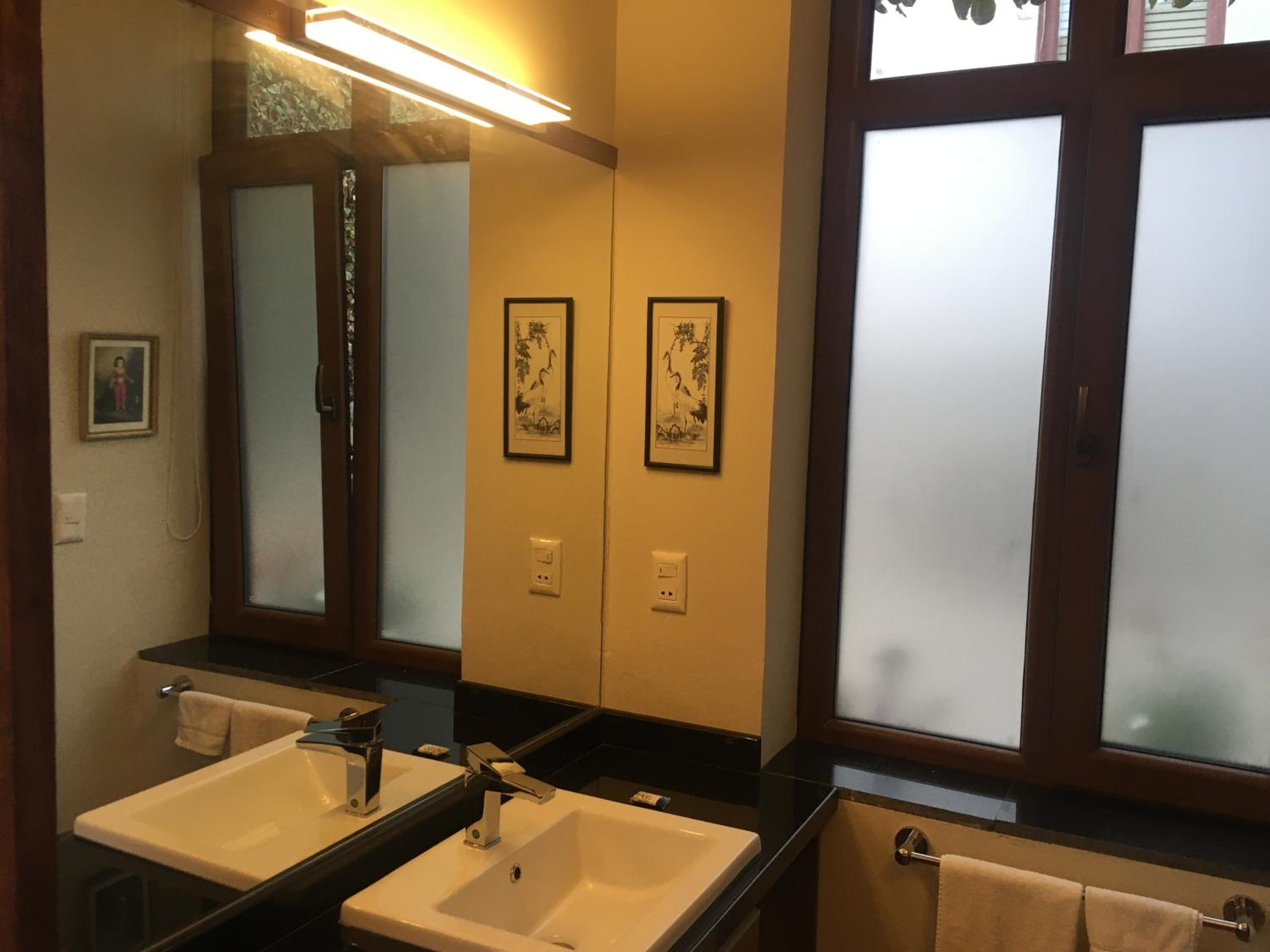 Single Room with Bathroom photo 3