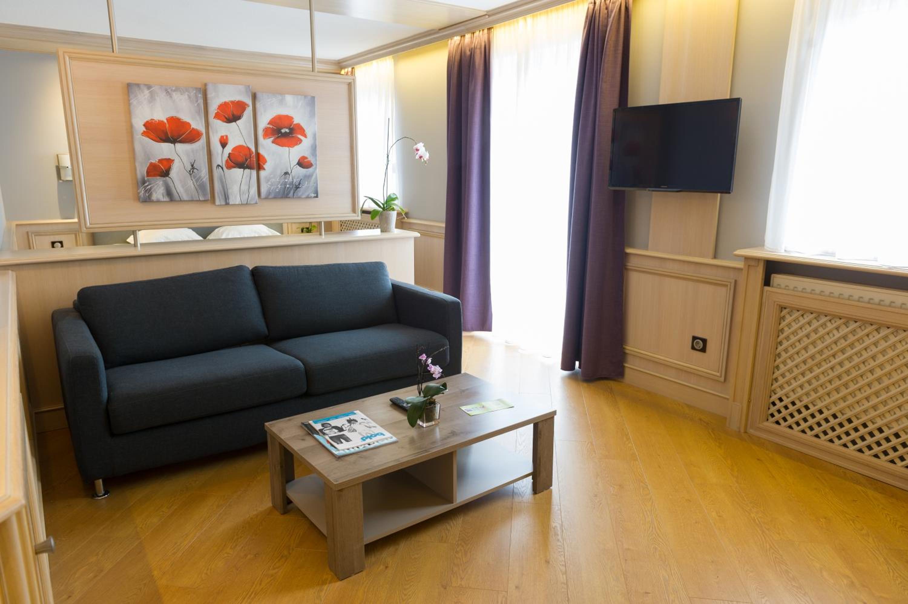Luxury Suite - Photo 1
