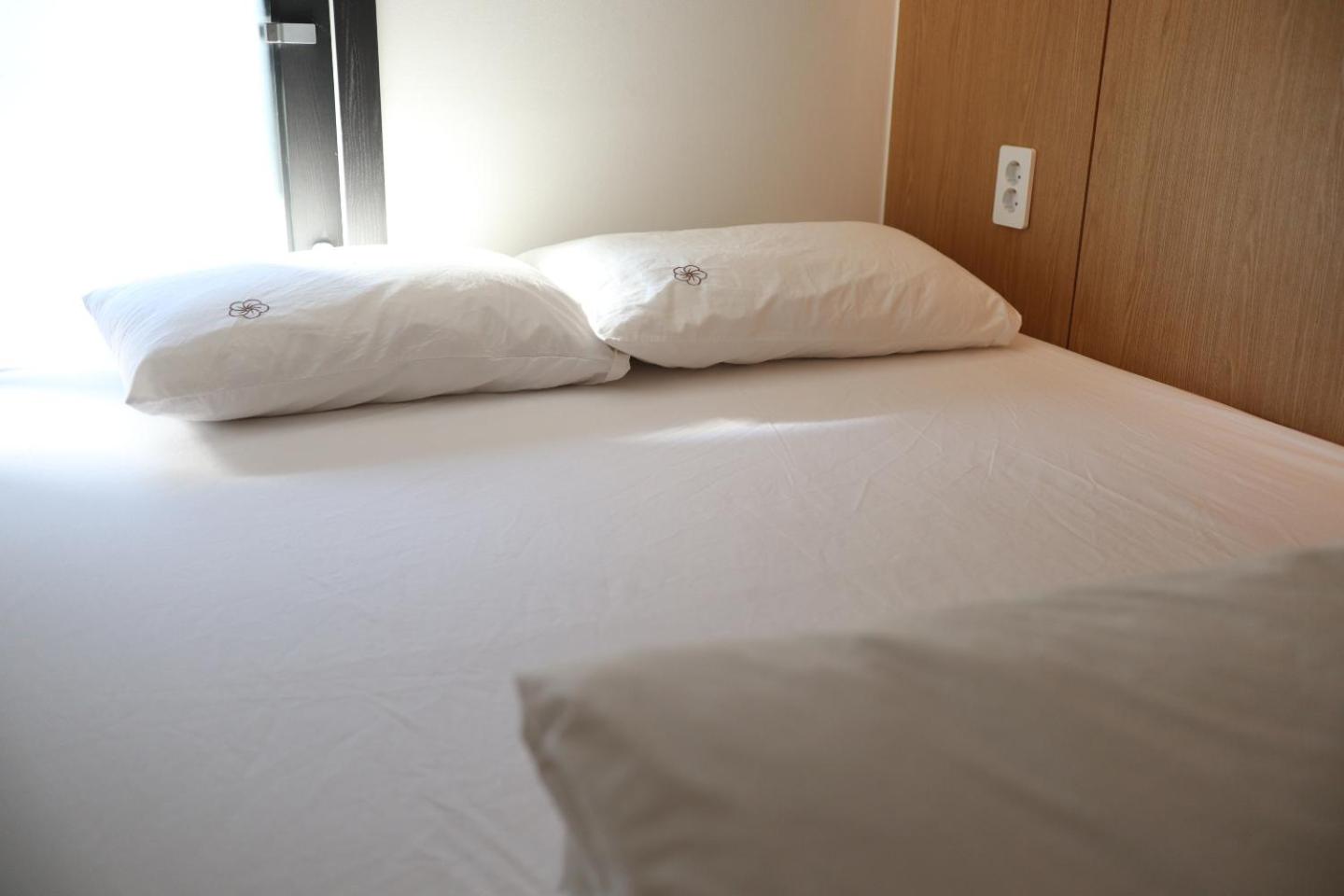 Family Suite with Balcony - Photo 1