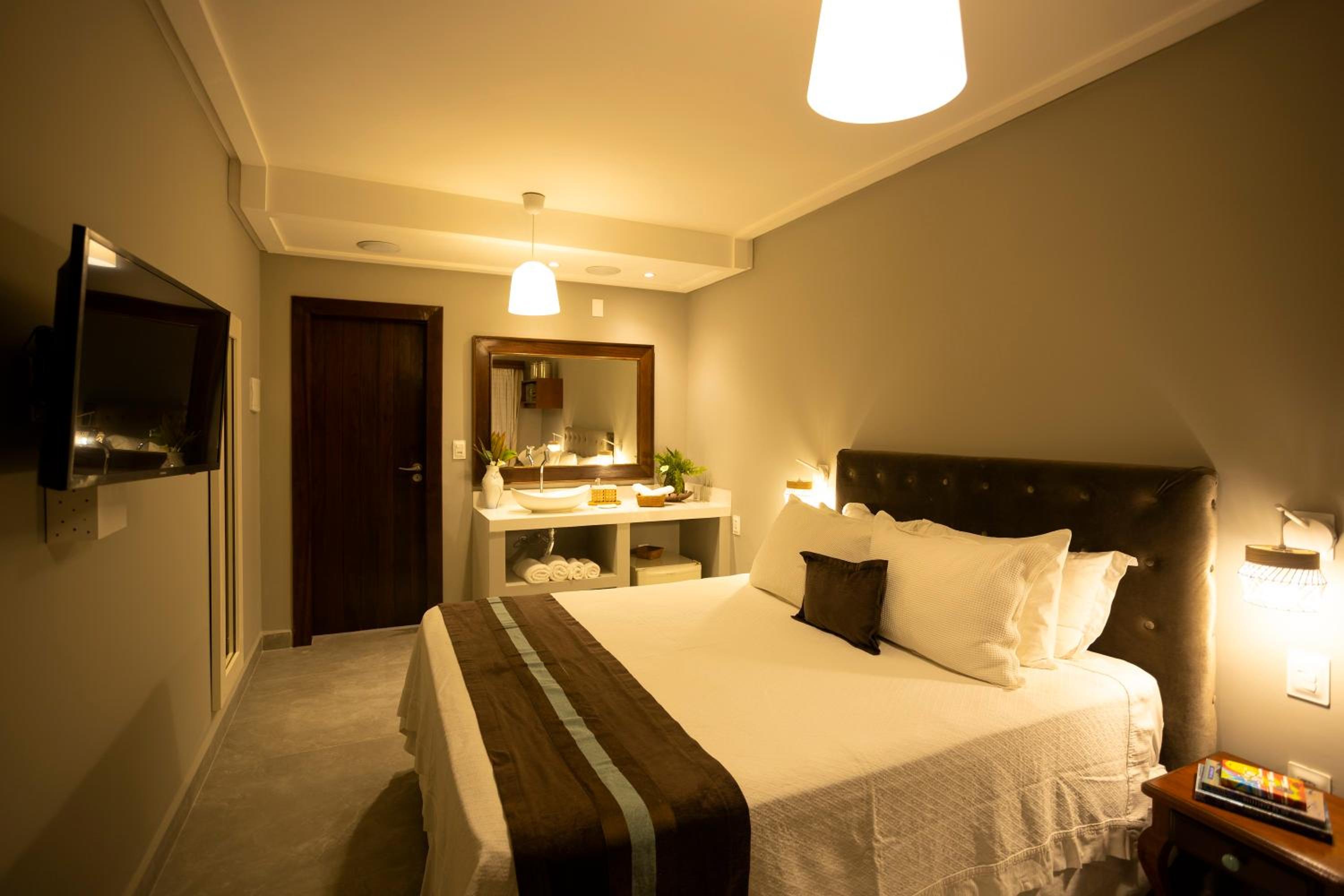 Economy Suite