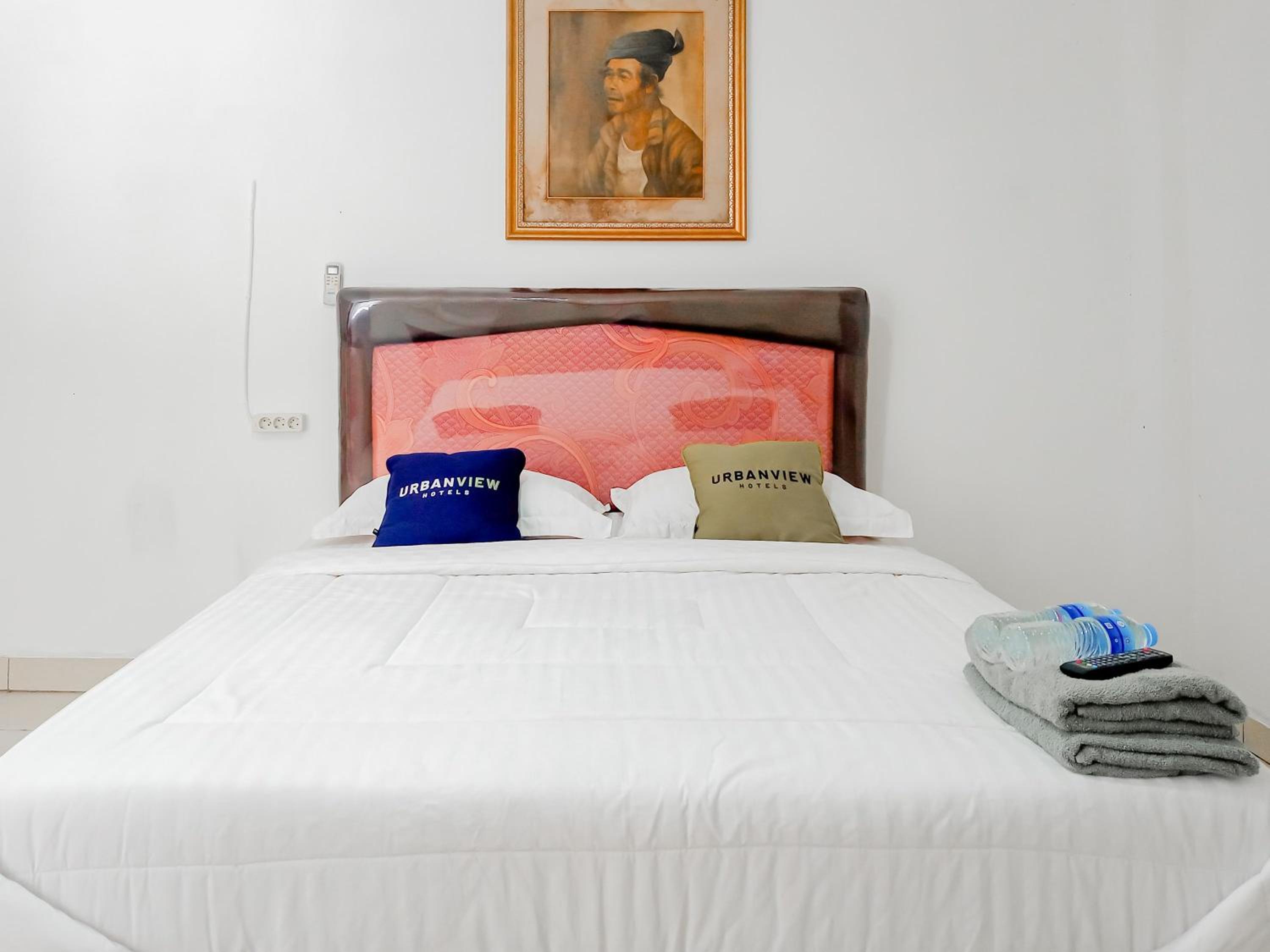 Standard Double Room - Photo 8