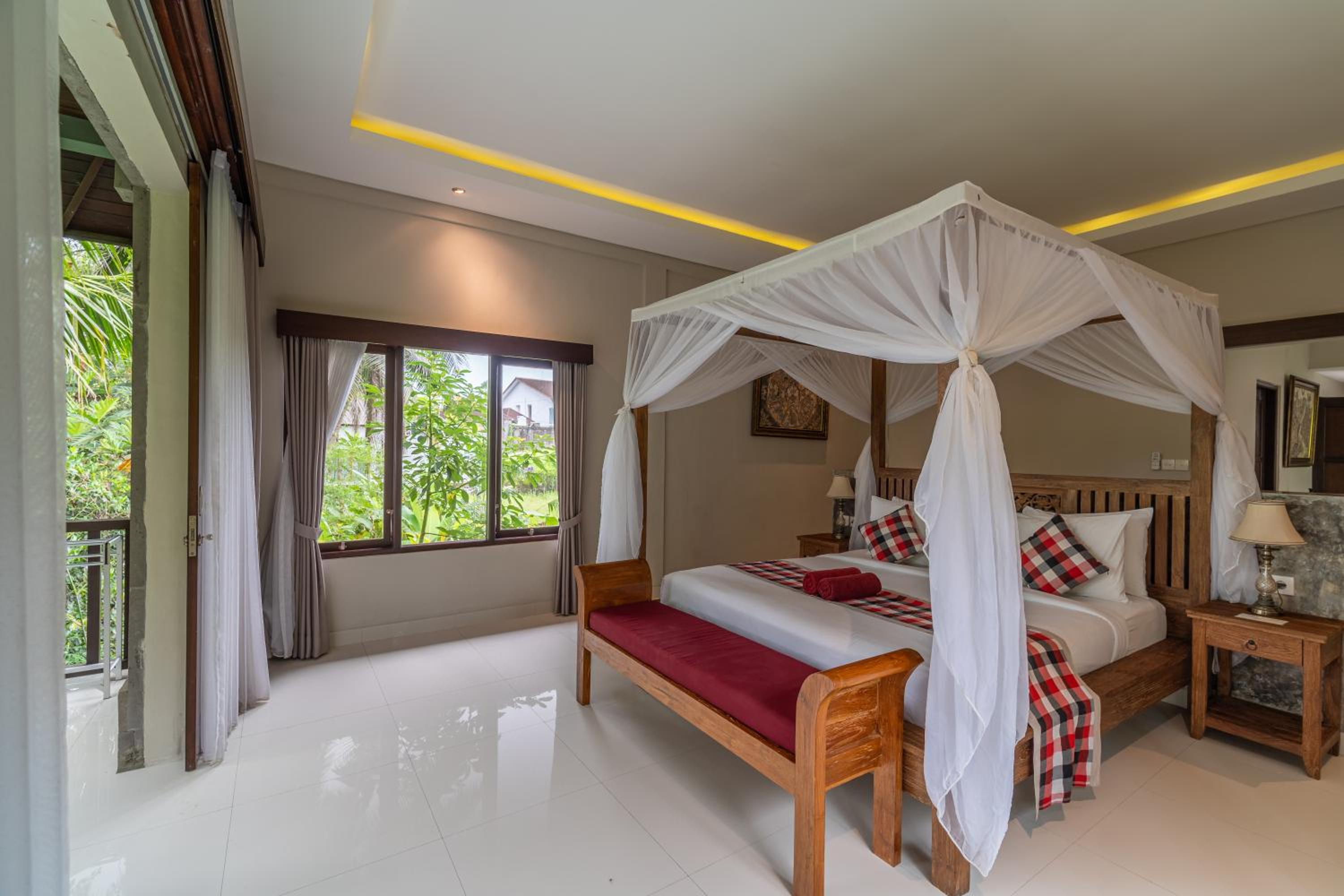 Suite with Jungle View